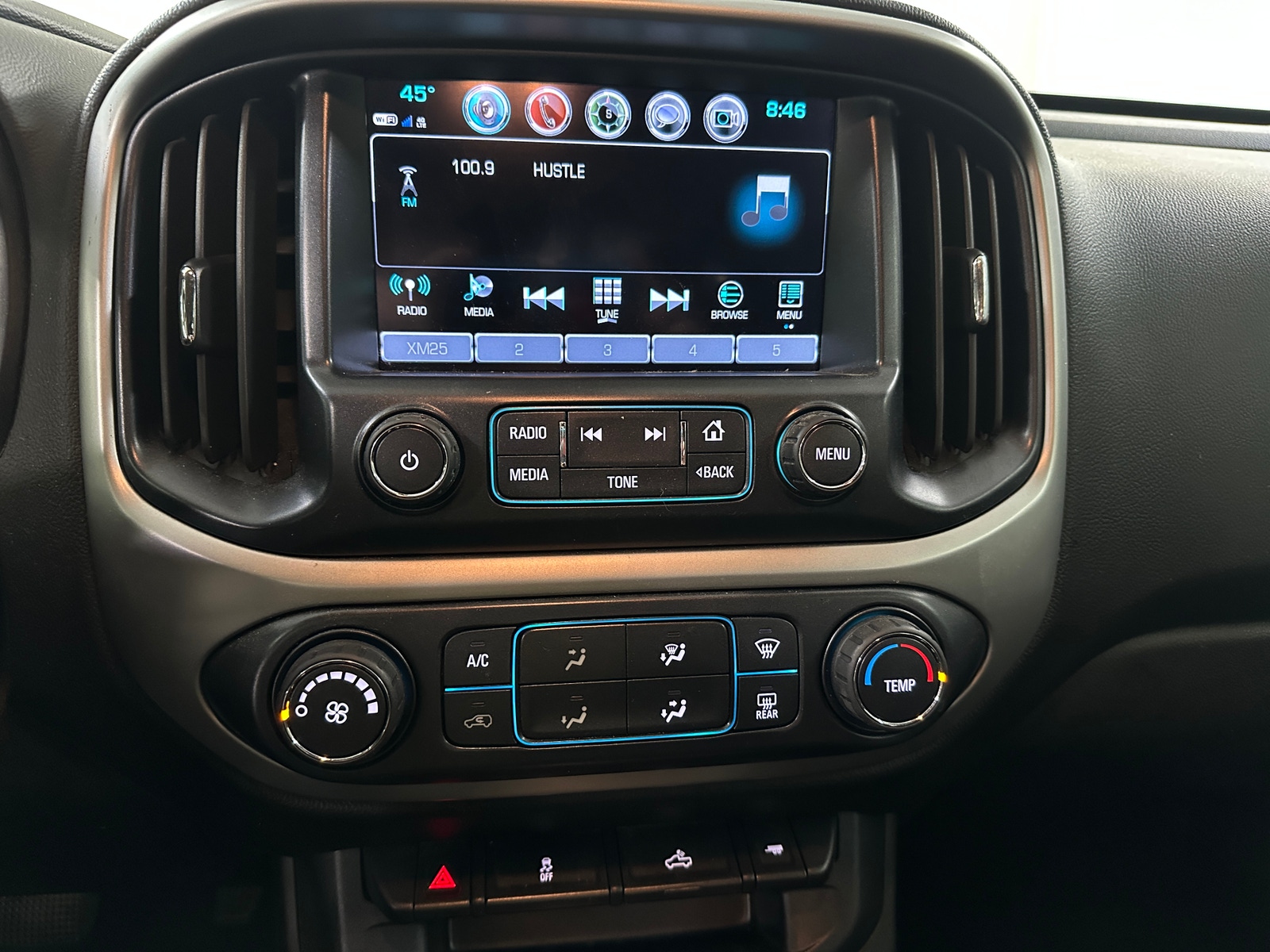 Thumbnail: 2018 Chevrolet Colorado - 4