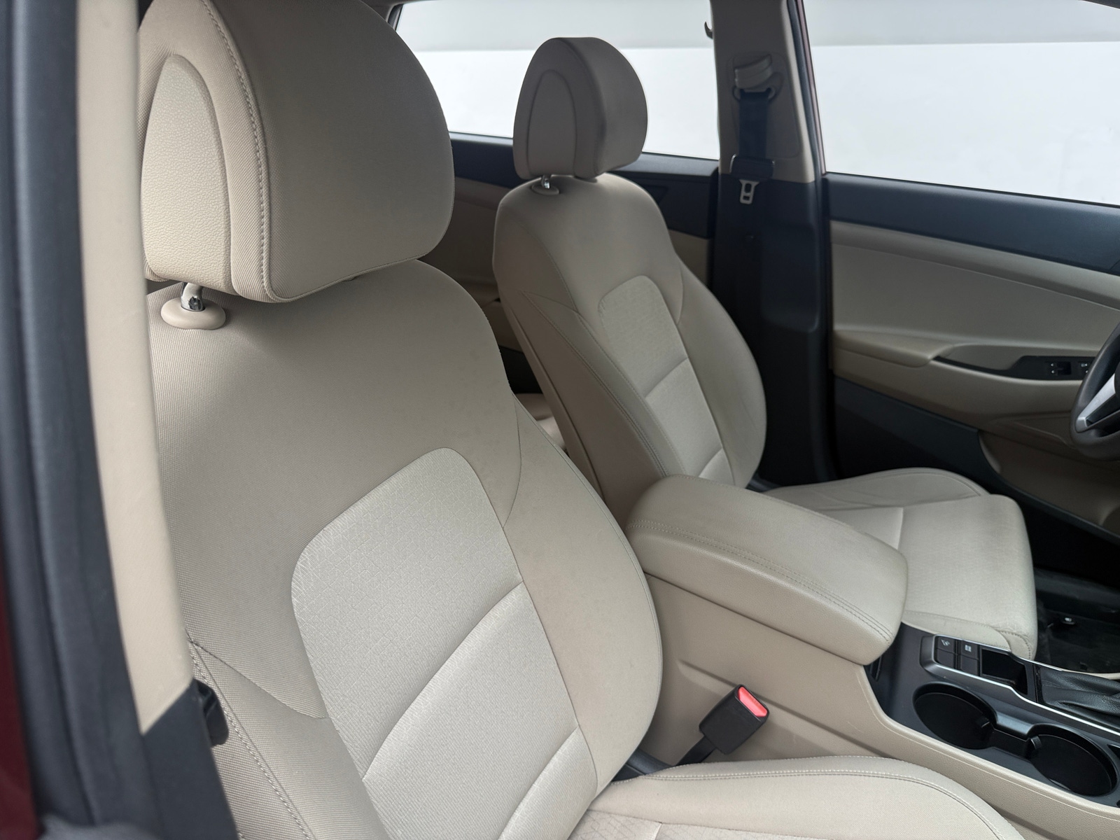 Thumbnail: 2016 Hyundai Tucson - 2