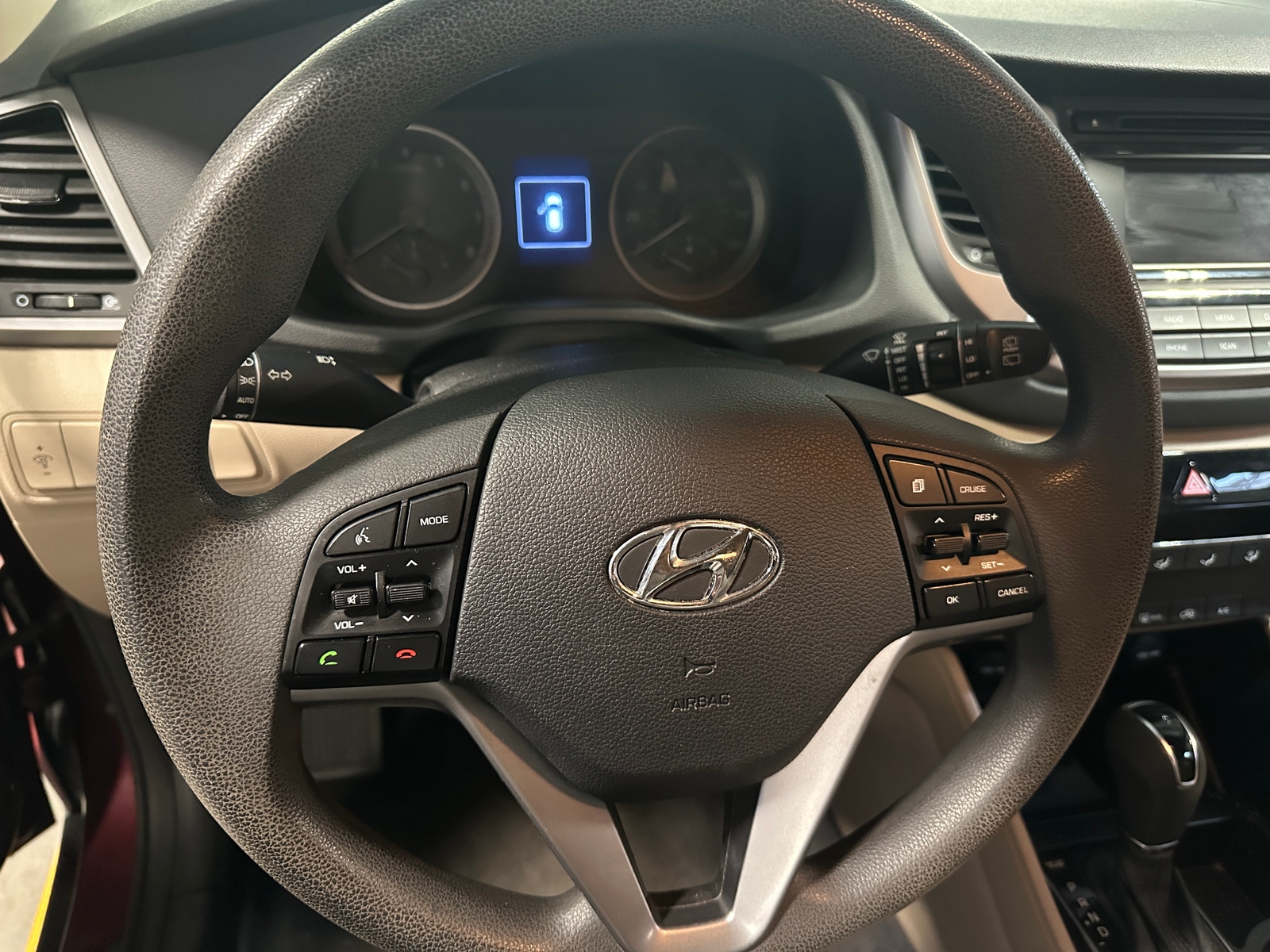 Thumbnail: 2016 Hyundai Tucson - 5