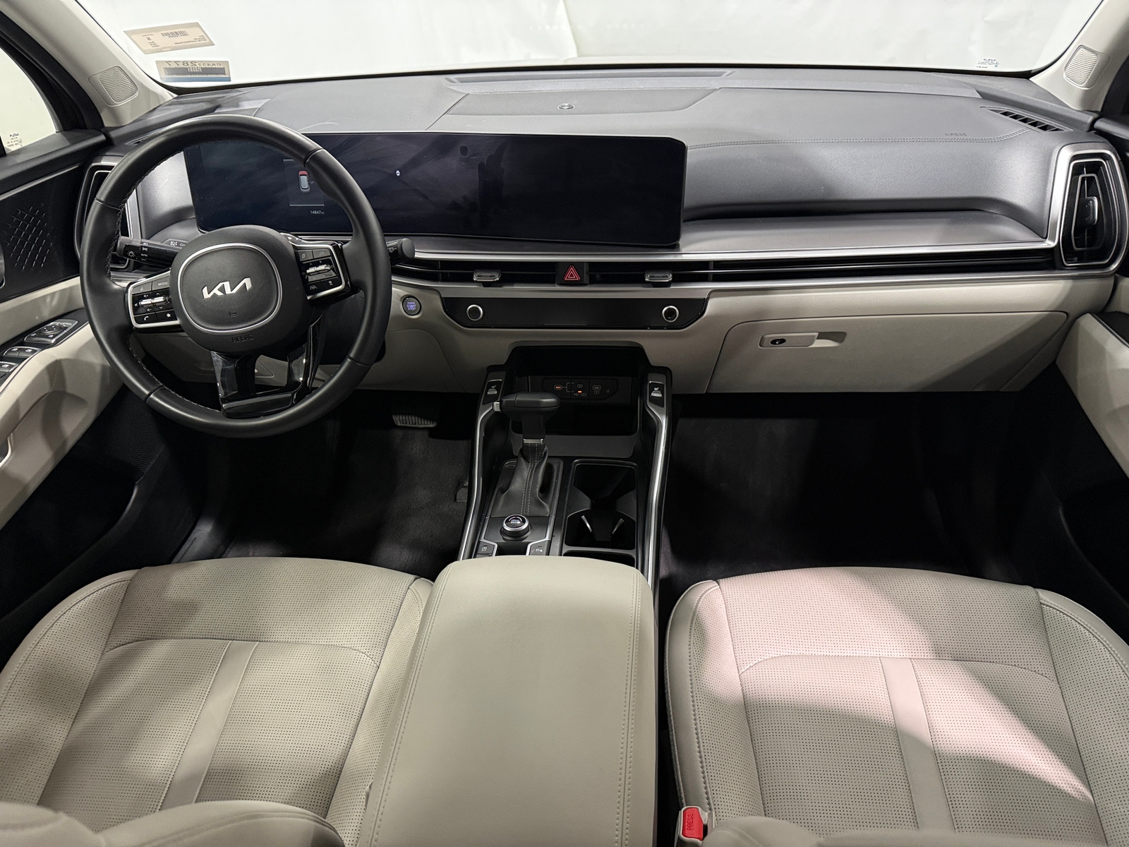 Thumbnail: 2024 Kia Sorento - 2