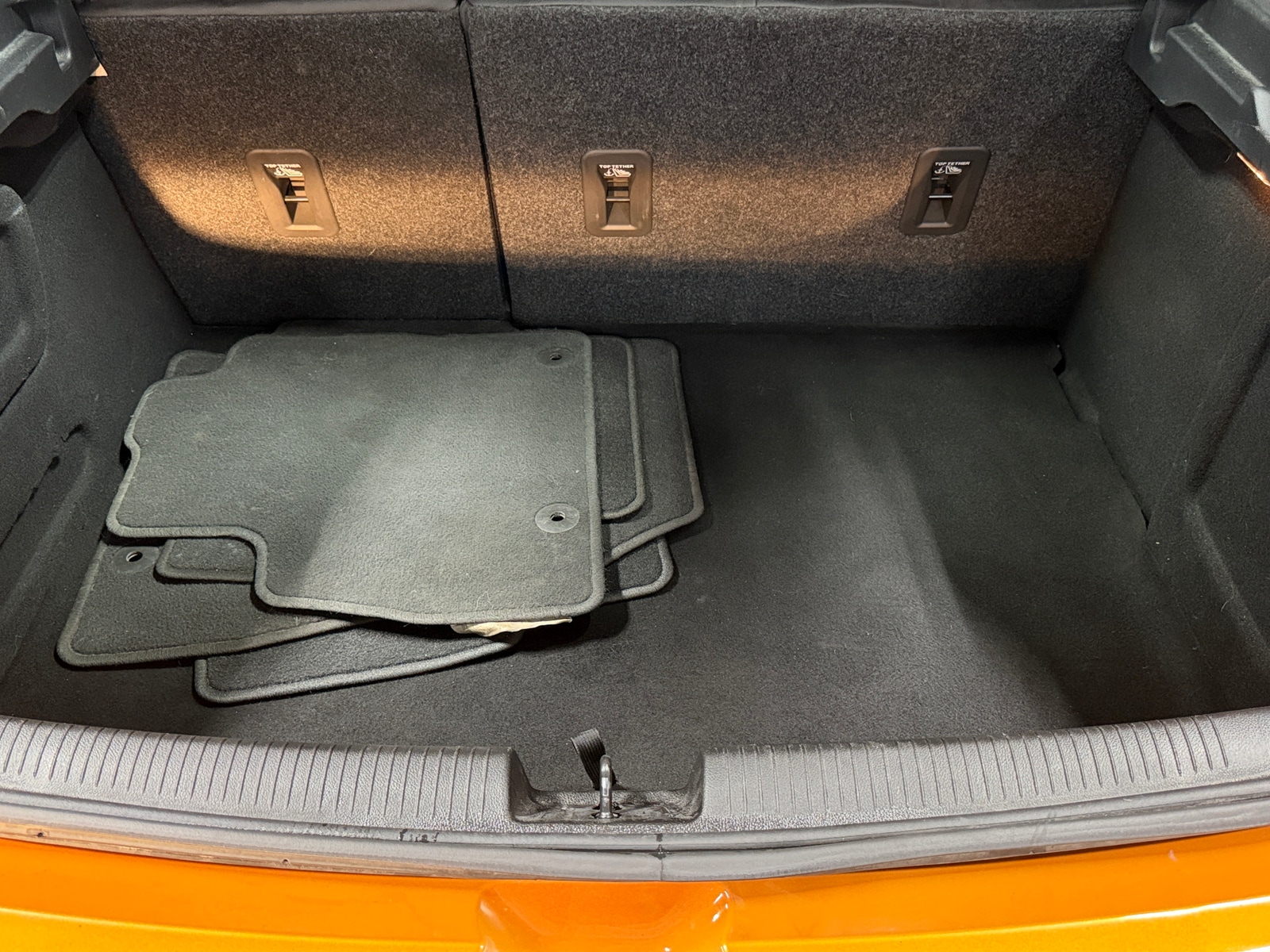 Thumbnail: 2017 Chevrolet Cruze - 6