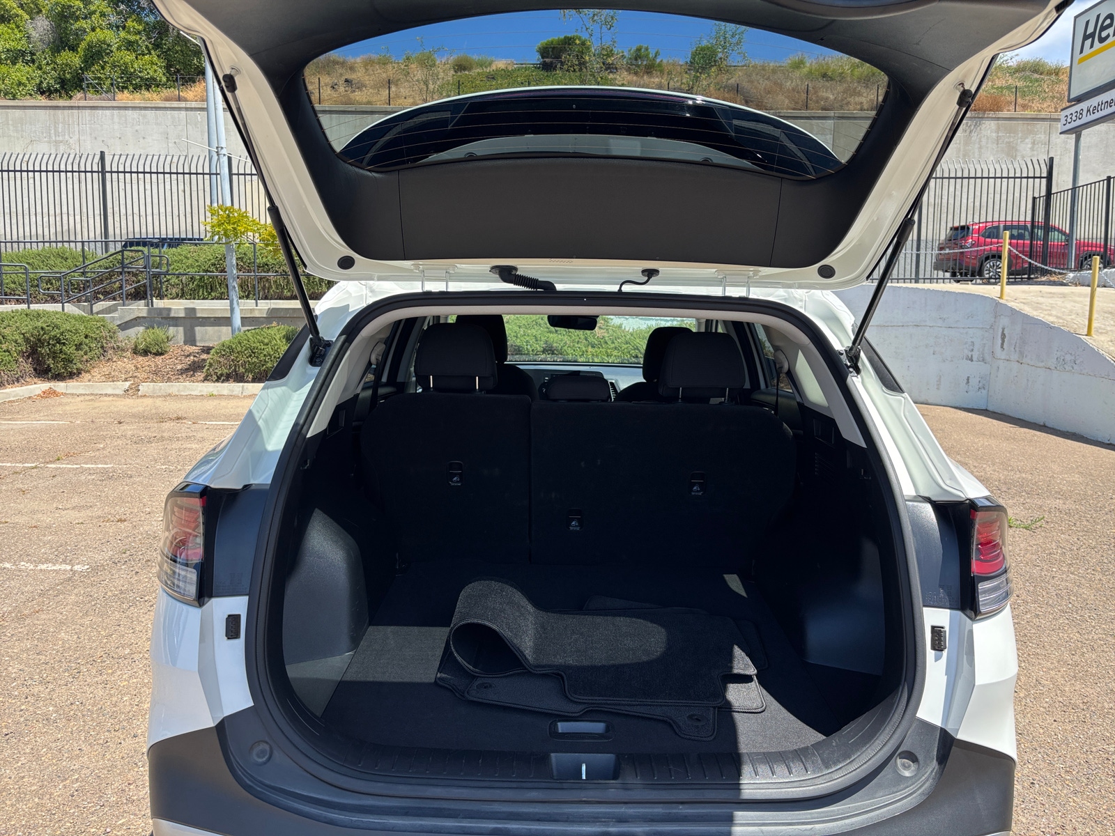 Thumbnail: 2025 Kia Sportage - 6