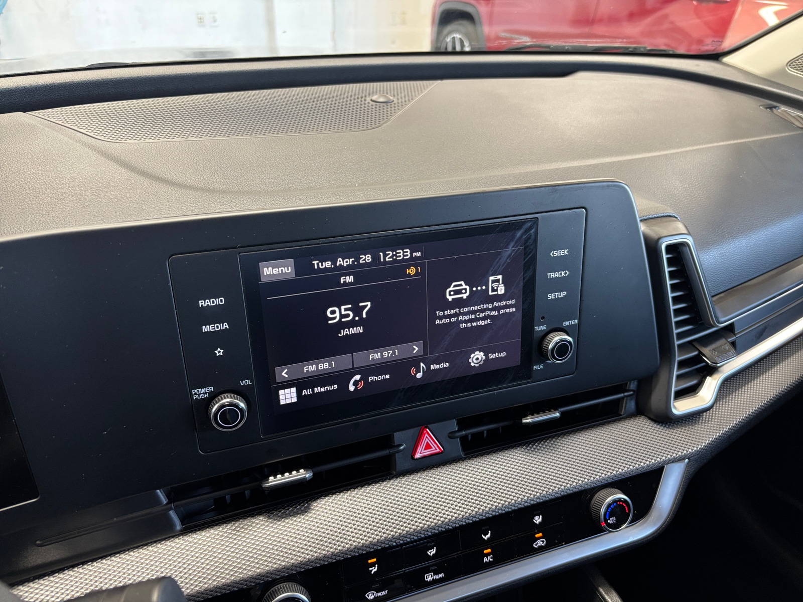 Thumbnail: 2025 Kia Sportage - 4