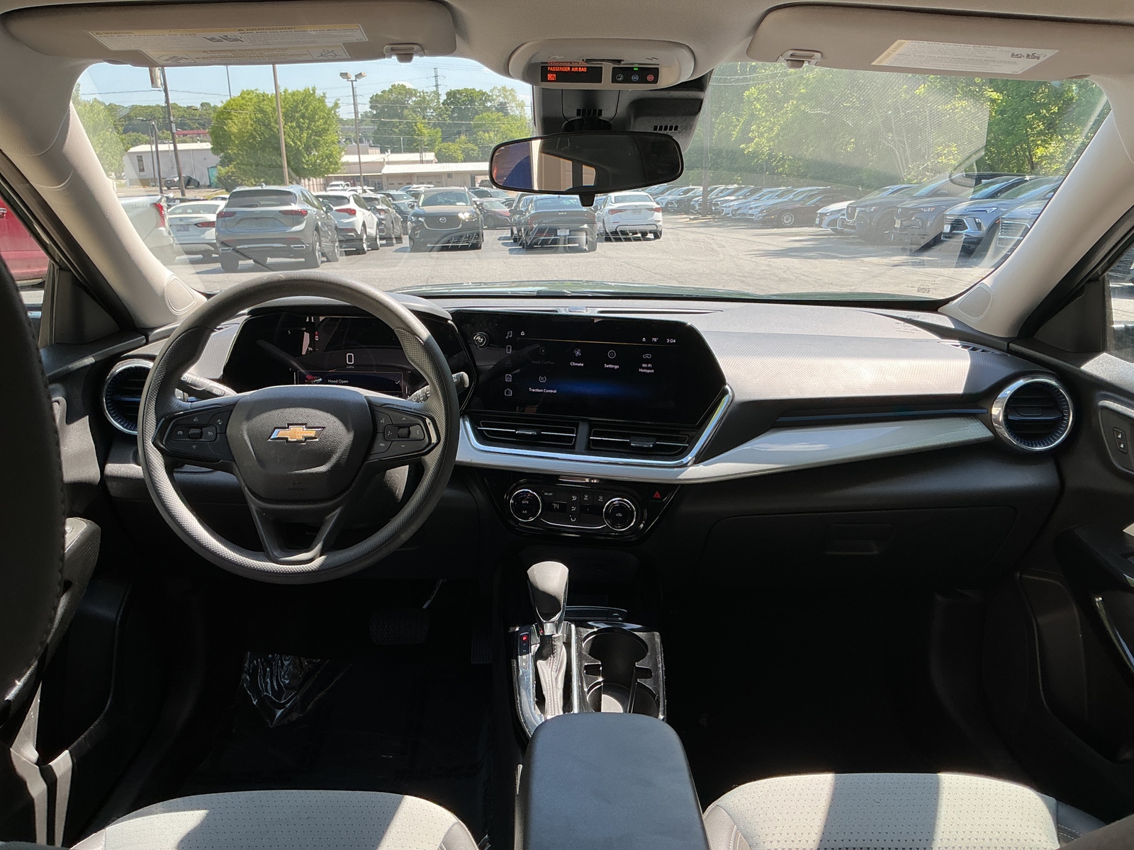 Thumbnail: 2025 Chevrolet Trax - 3