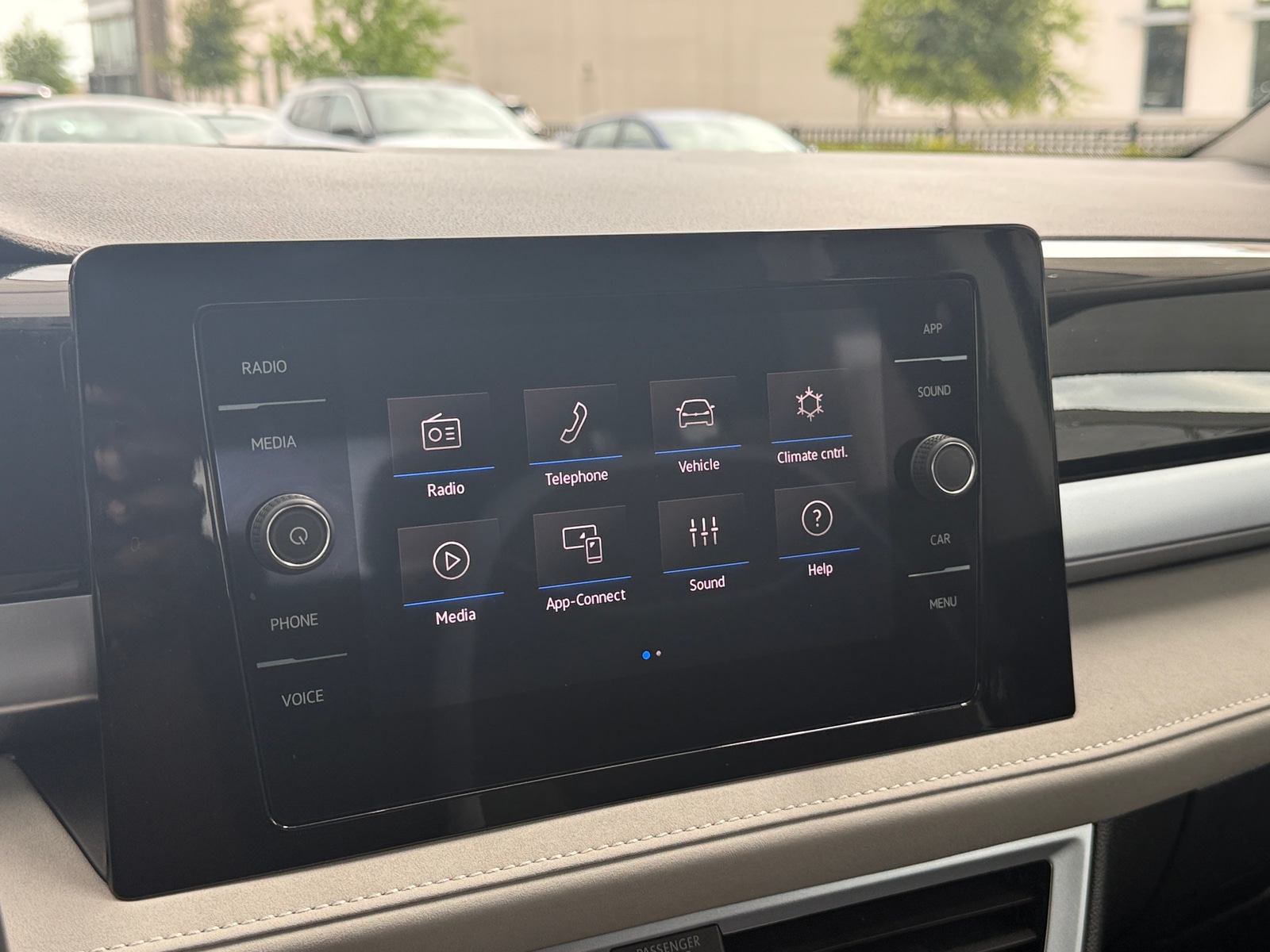 Thumbnail: 2025 Volkswagen Taos - 4