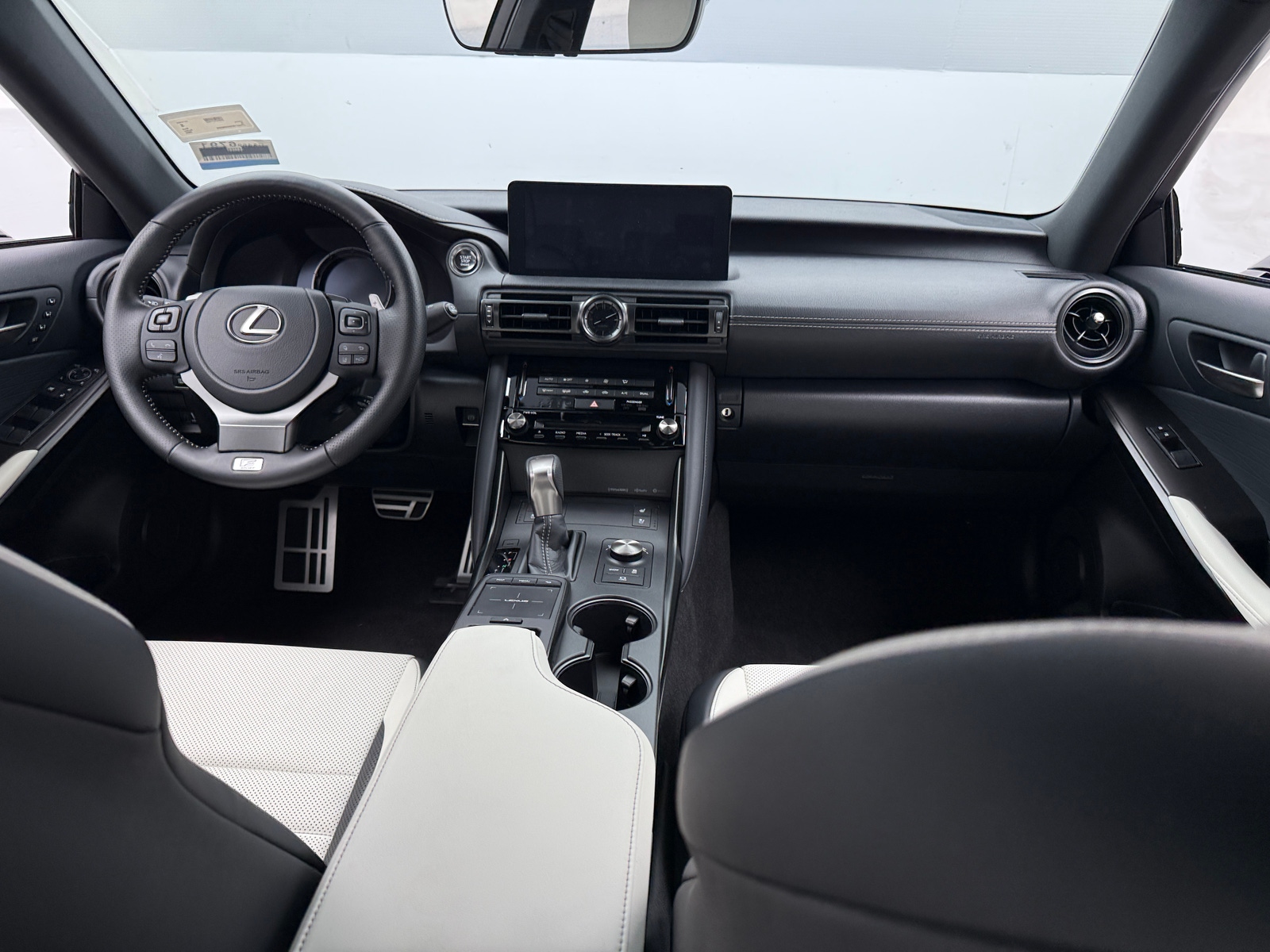 Thumbnail: 2025 Lexus IS - 2