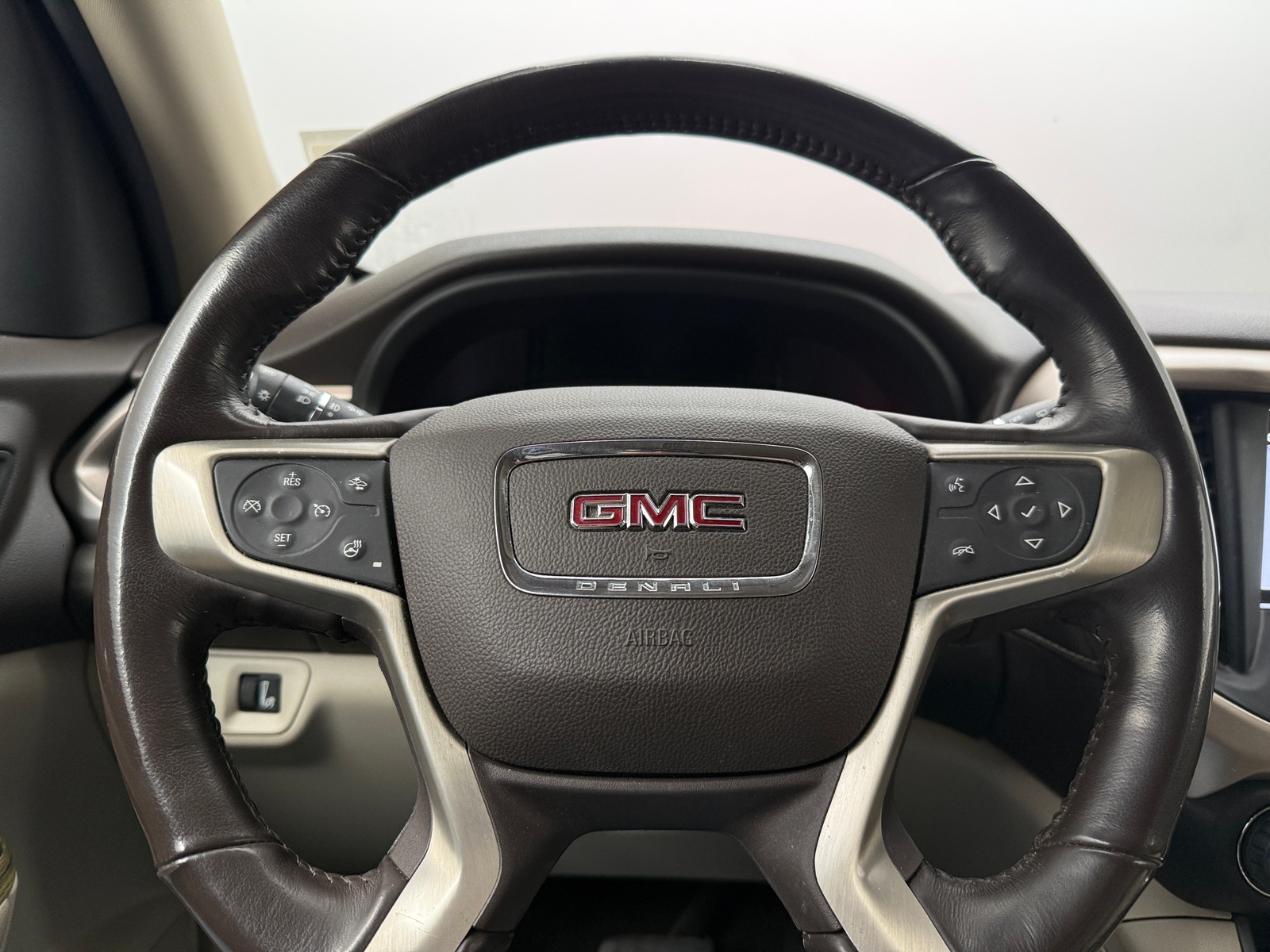 Thumbnail: 2019 GMC Acadia - 4