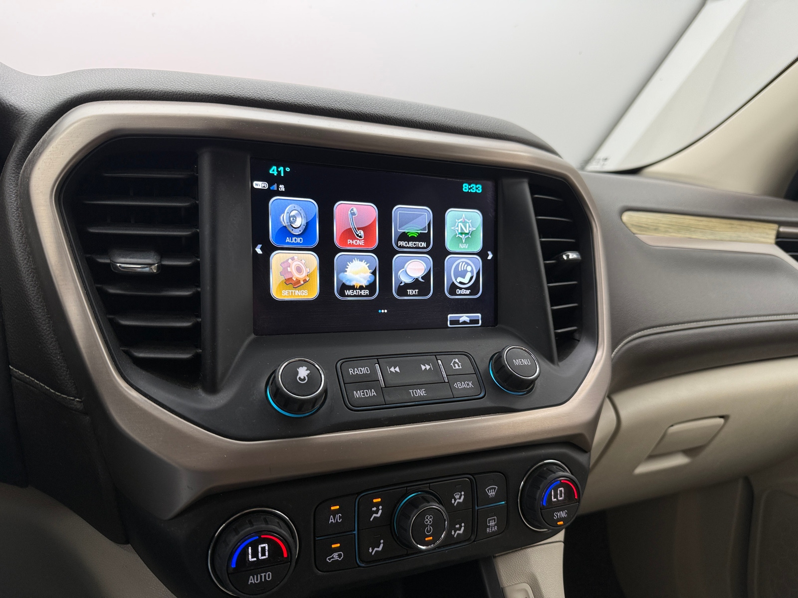 Thumbnail: 2019 GMC Acadia - 3