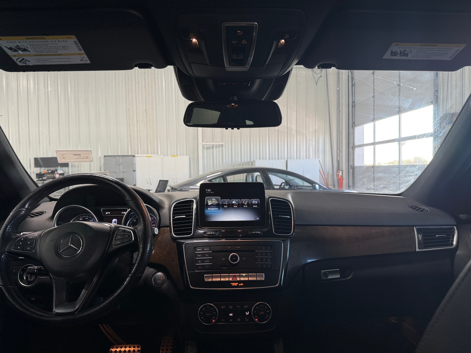 Thumbnail: 2019 Mercedes-Benz GLE - 2