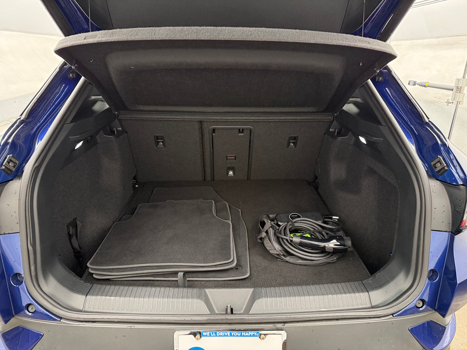 Thumbnail: 2021 Volkswagen ID.4 - 6