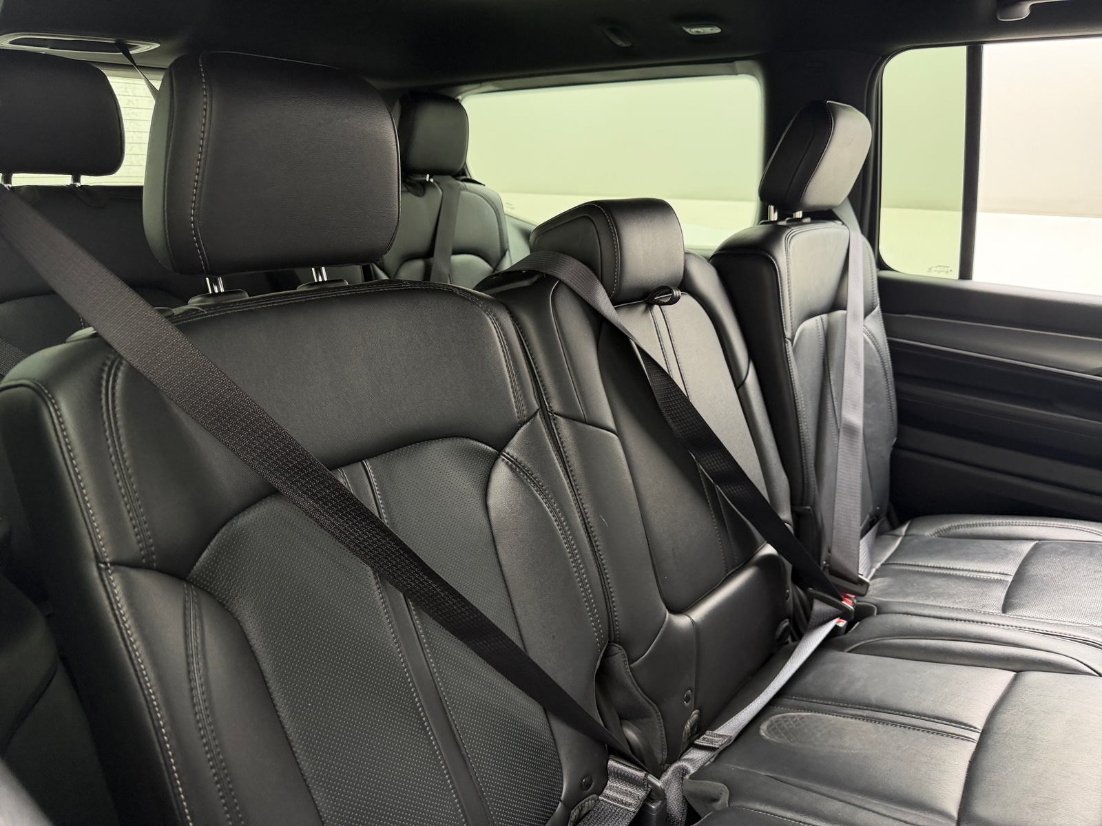 Thumbnail: 2025 Jeep Wagoneer - 5