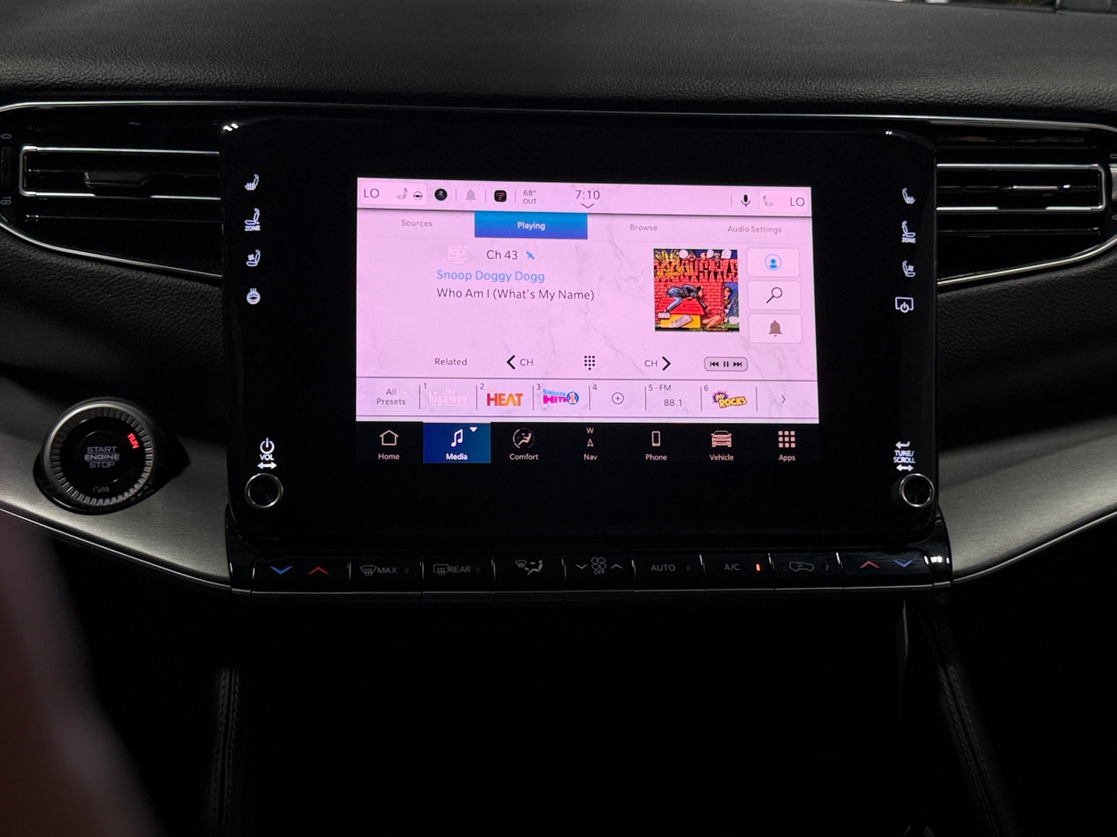 Thumbnail: 2025 Jeep Wagoneer - 3