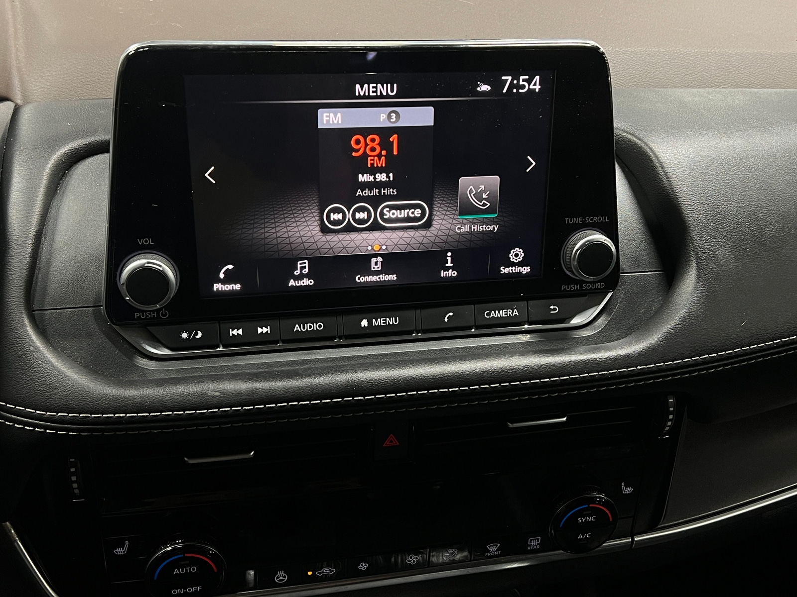 Thumbnail: 2021 Nissan Rogue - 4