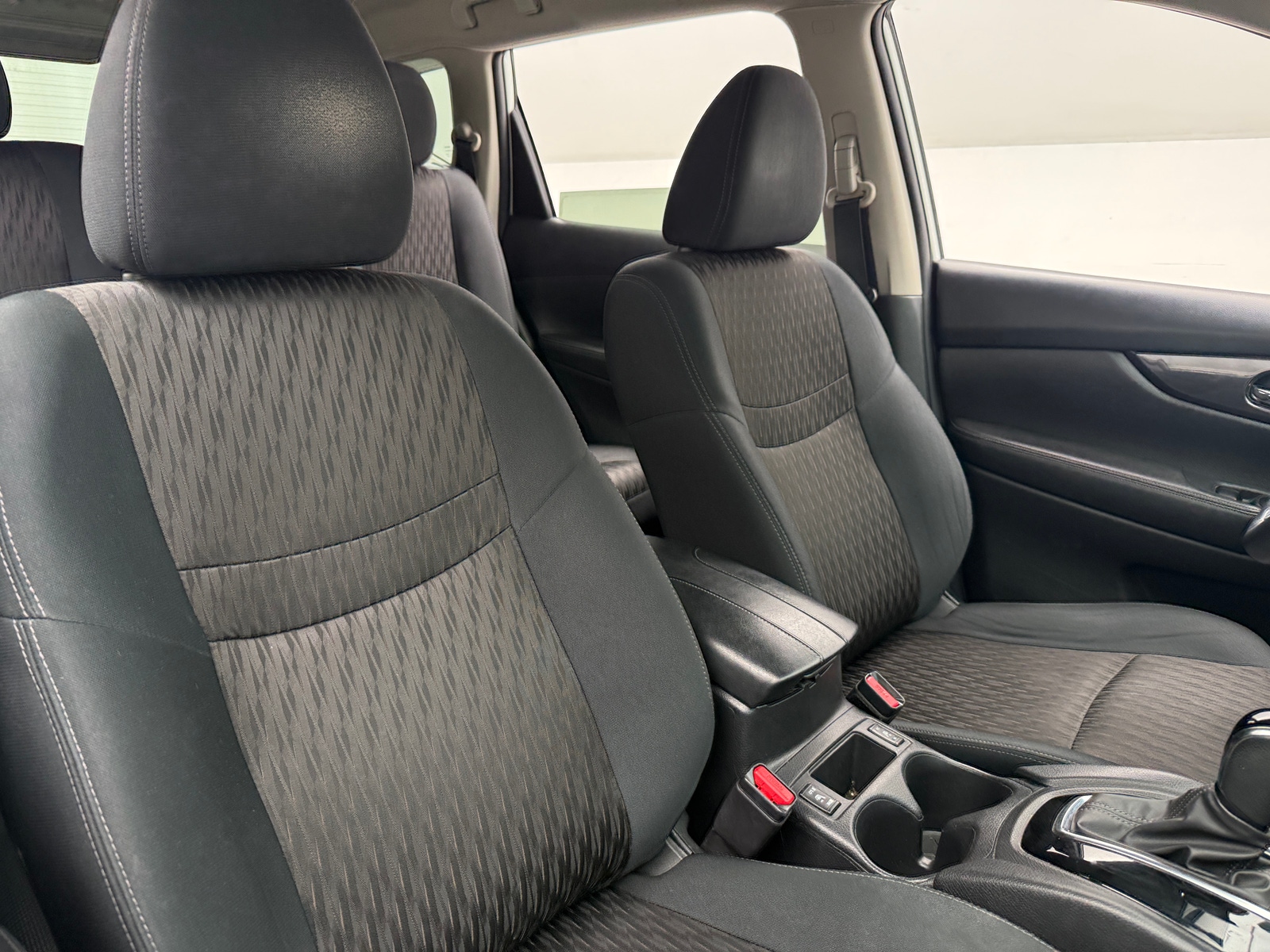 Thumbnail: 2018 Nissan Rogue - 2