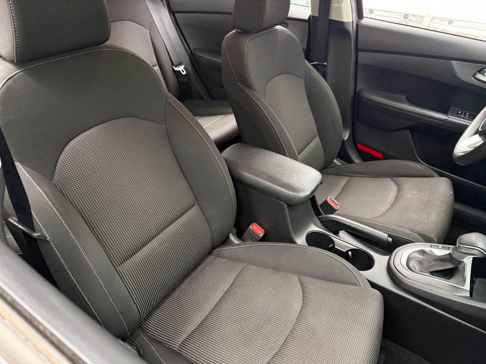 Thumbnail: 2020 Kia Forte - 2