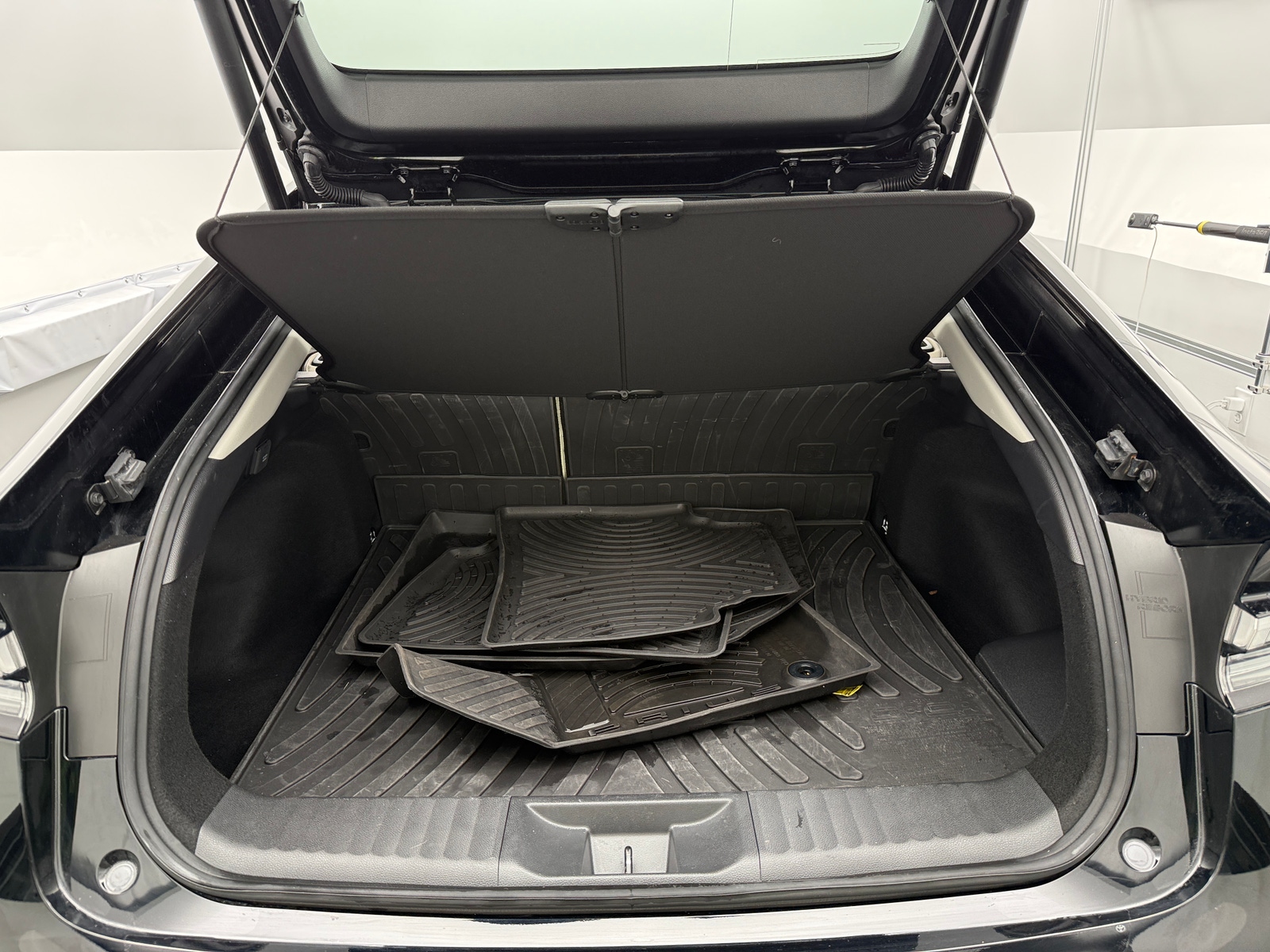 Thumbnail: 2024 Toyota Prius Prime - 6