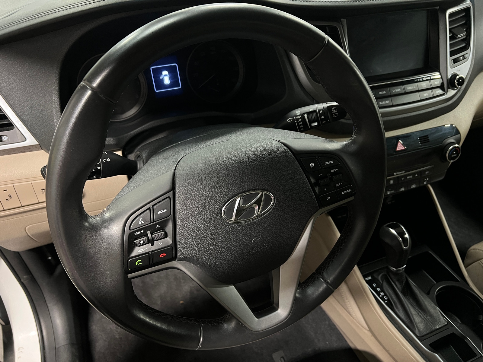 Thumbnail: 2017 Hyundai Tucson - 4