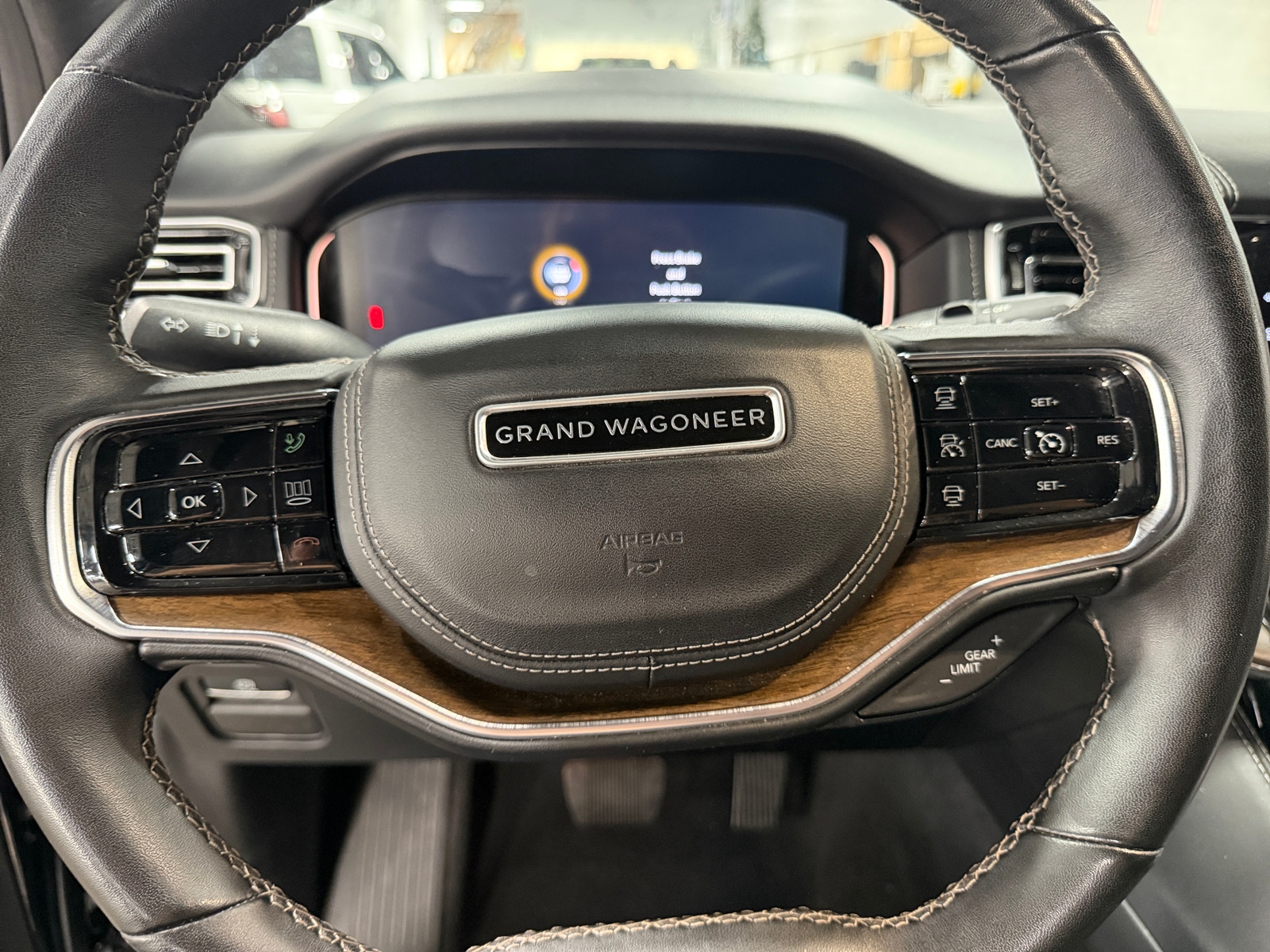 Thumbnail: 2023 Jeep Grand Wagoneer - 4