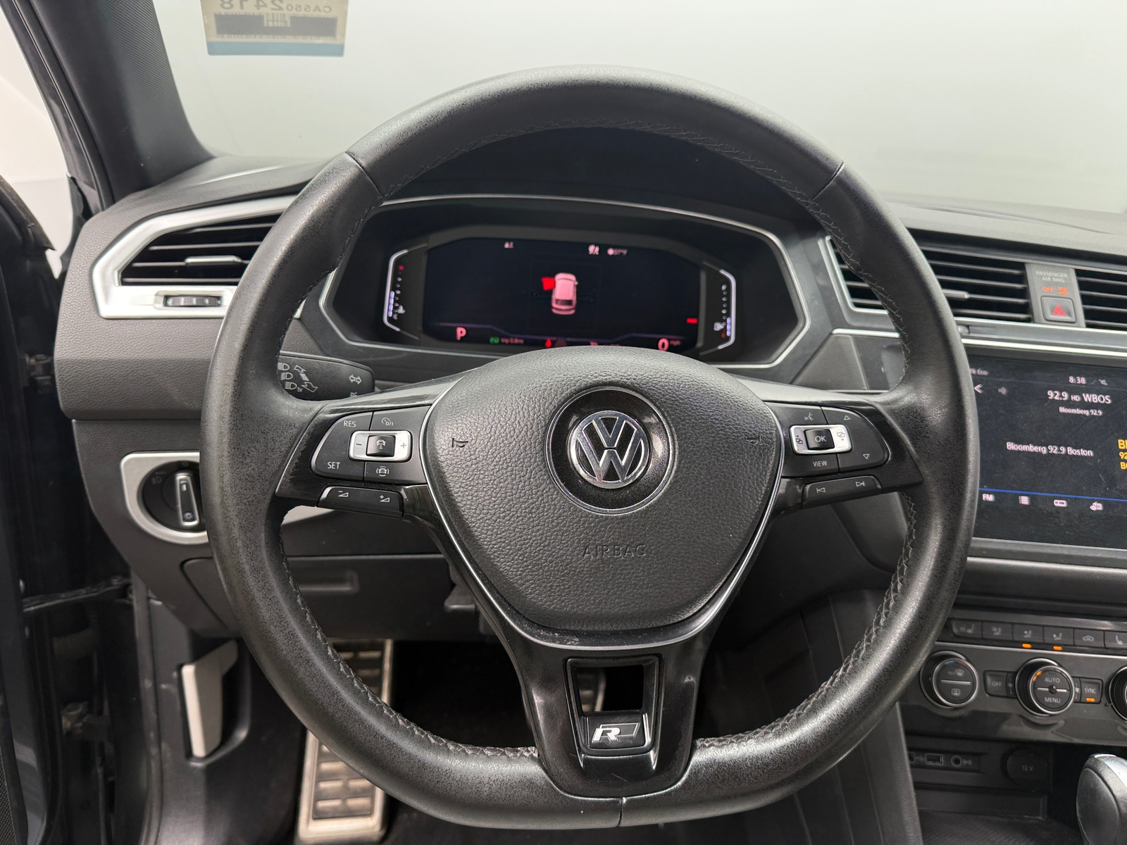 Thumbnail: 2019 Volkswagen Tiguan - 4