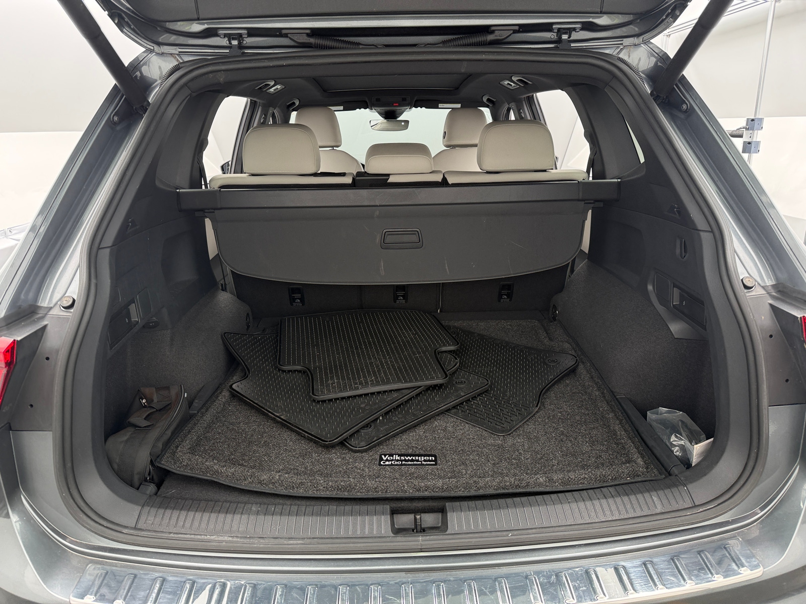 Thumbnail: 2019 Volkswagen Tiguan - 6