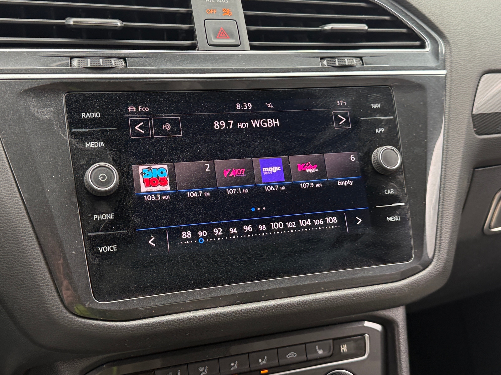 Thumbnail: 2019 Volkswagen Tiguan - 3