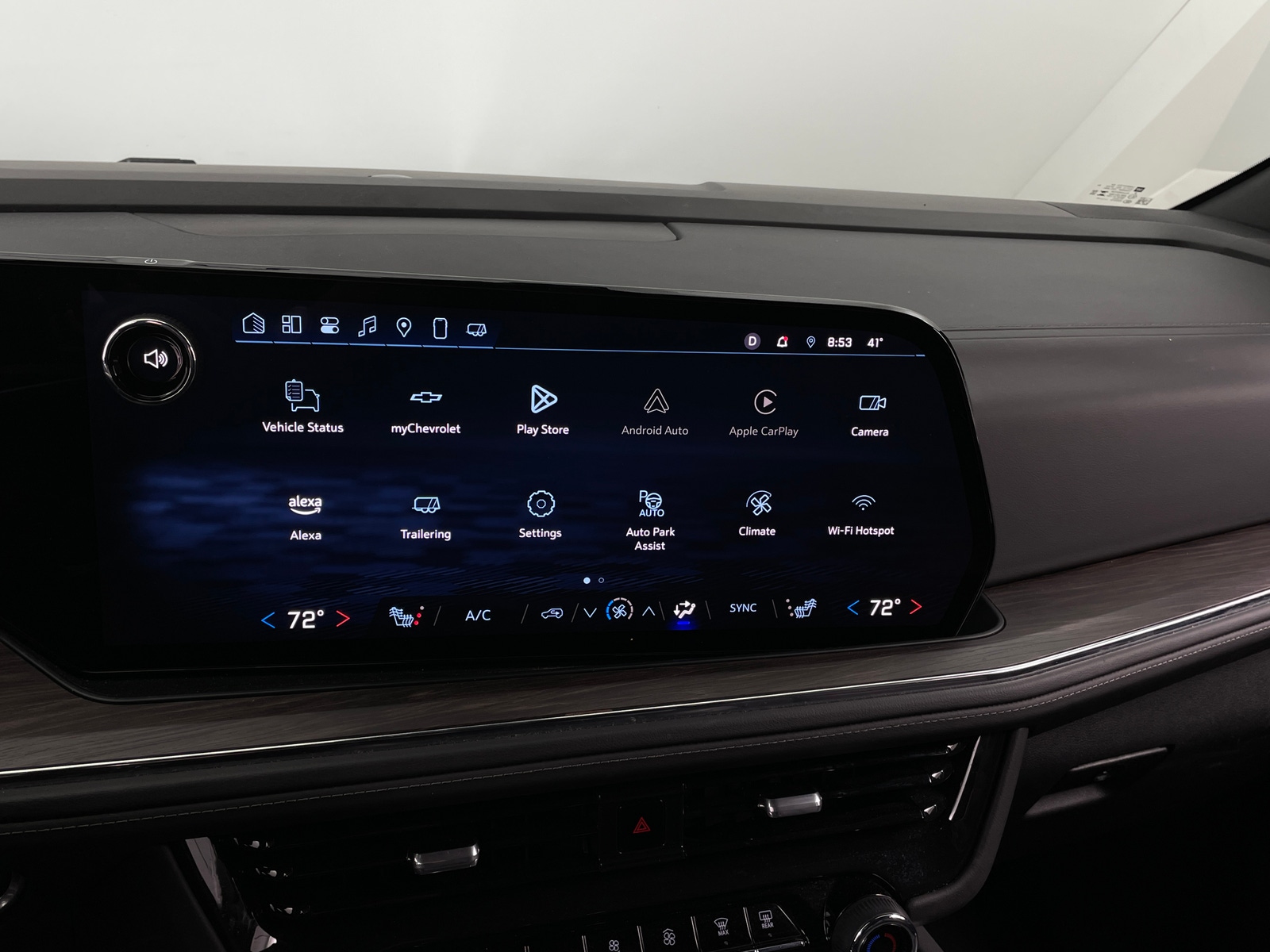 Thumbnail: 2025 Chevrolet Tahoe - 3