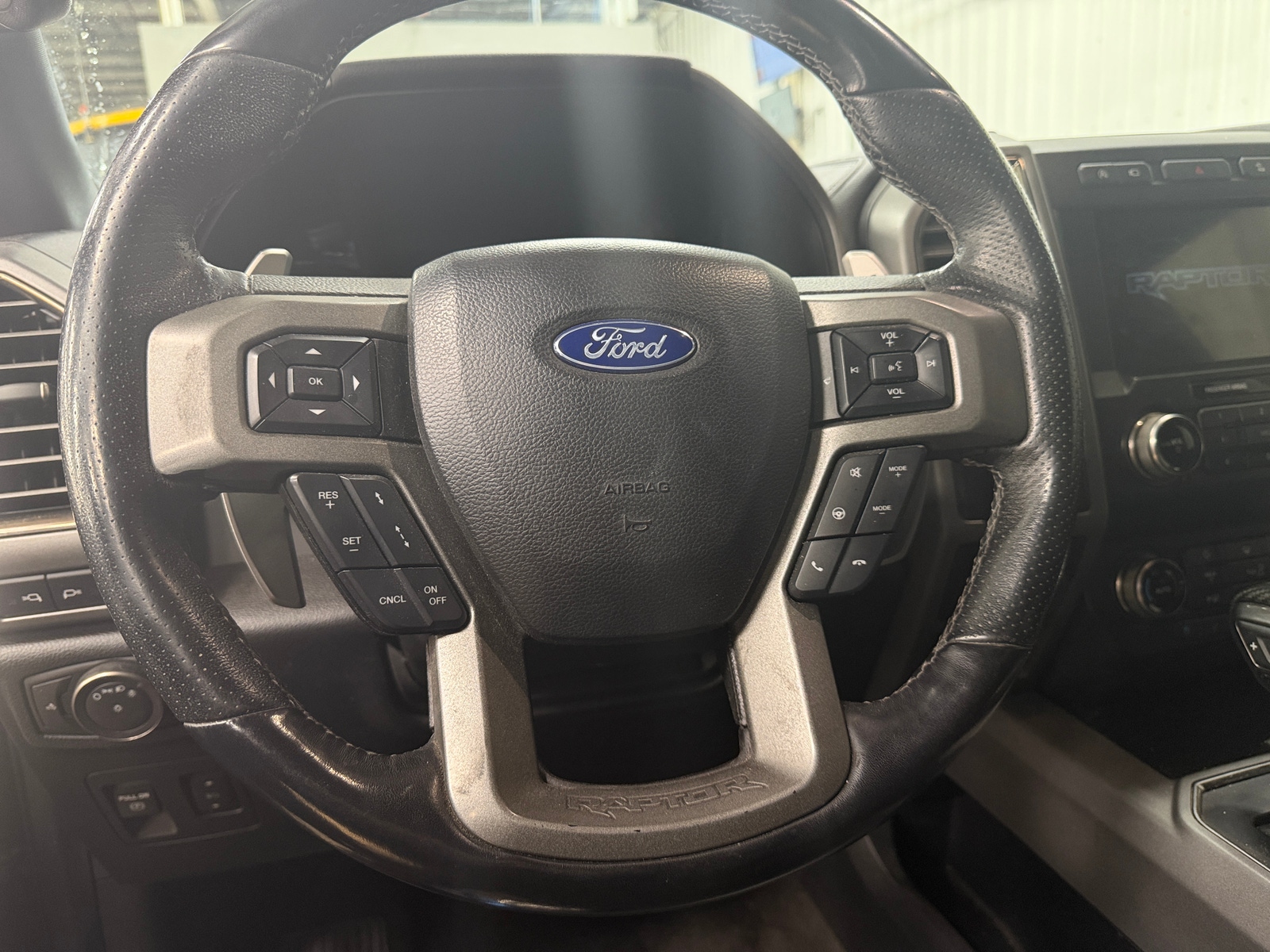 Thumbnail: 2019 Ford Econoline - 4