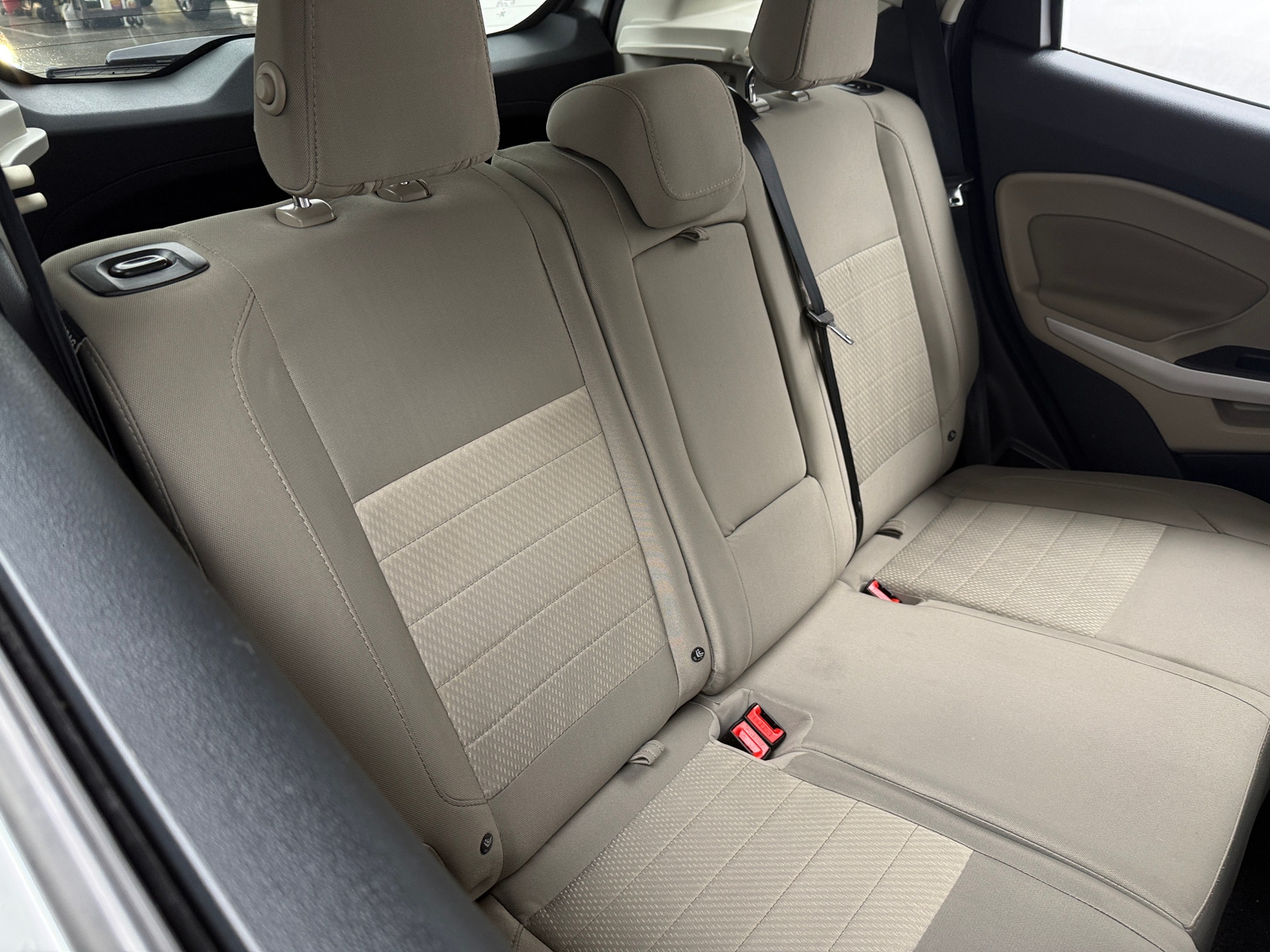 Thumbnail: 2022 Ford EcoSport - 6