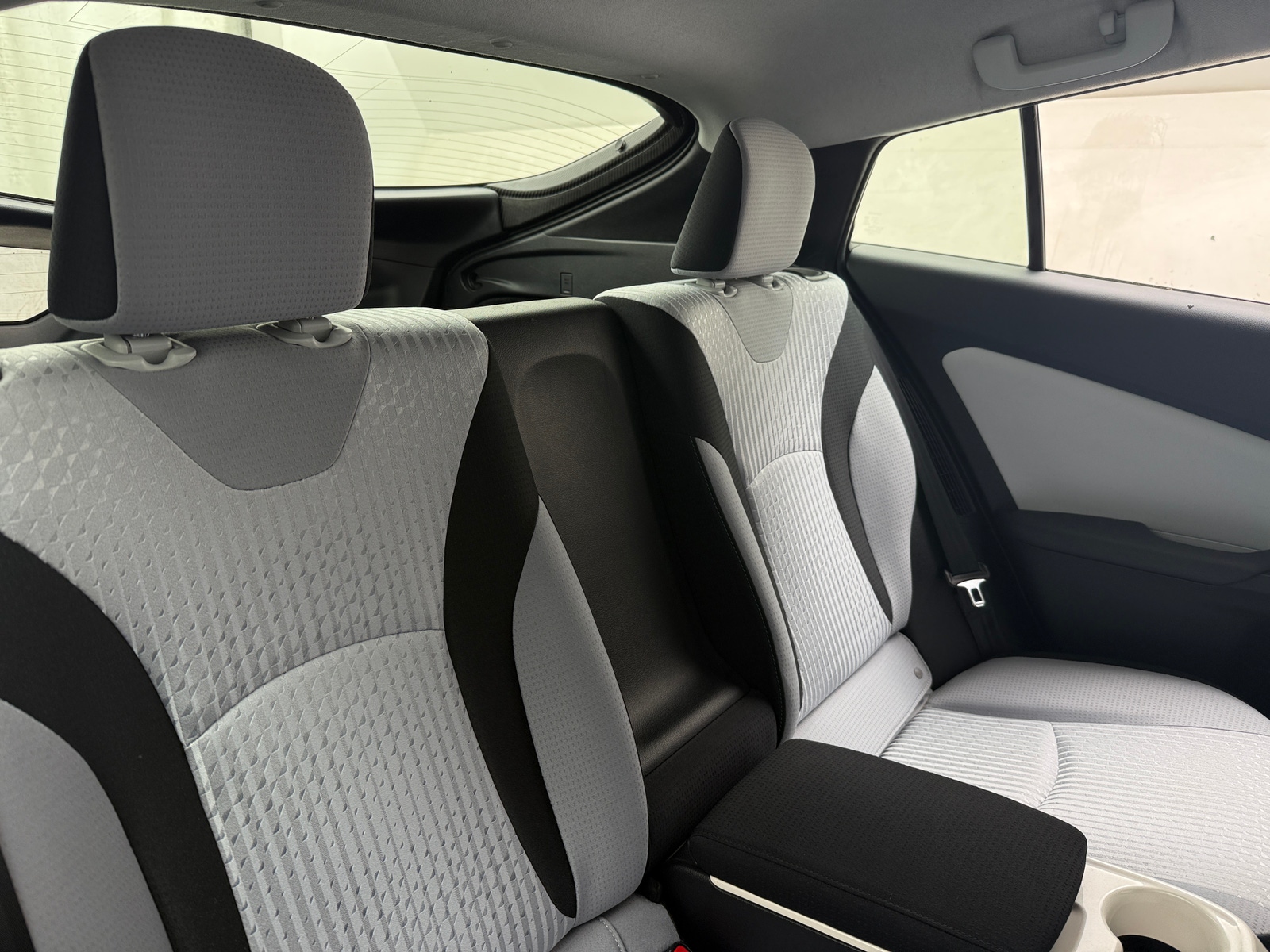 Thumbnail: 2018 Toyota Prius Prime - 6