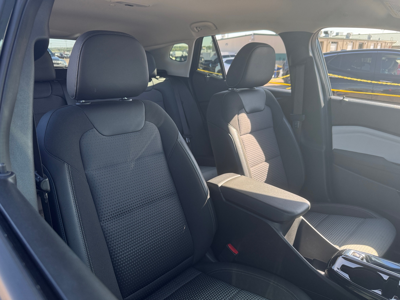 Thumbnail: 2025 Chevrolet Trax - 2