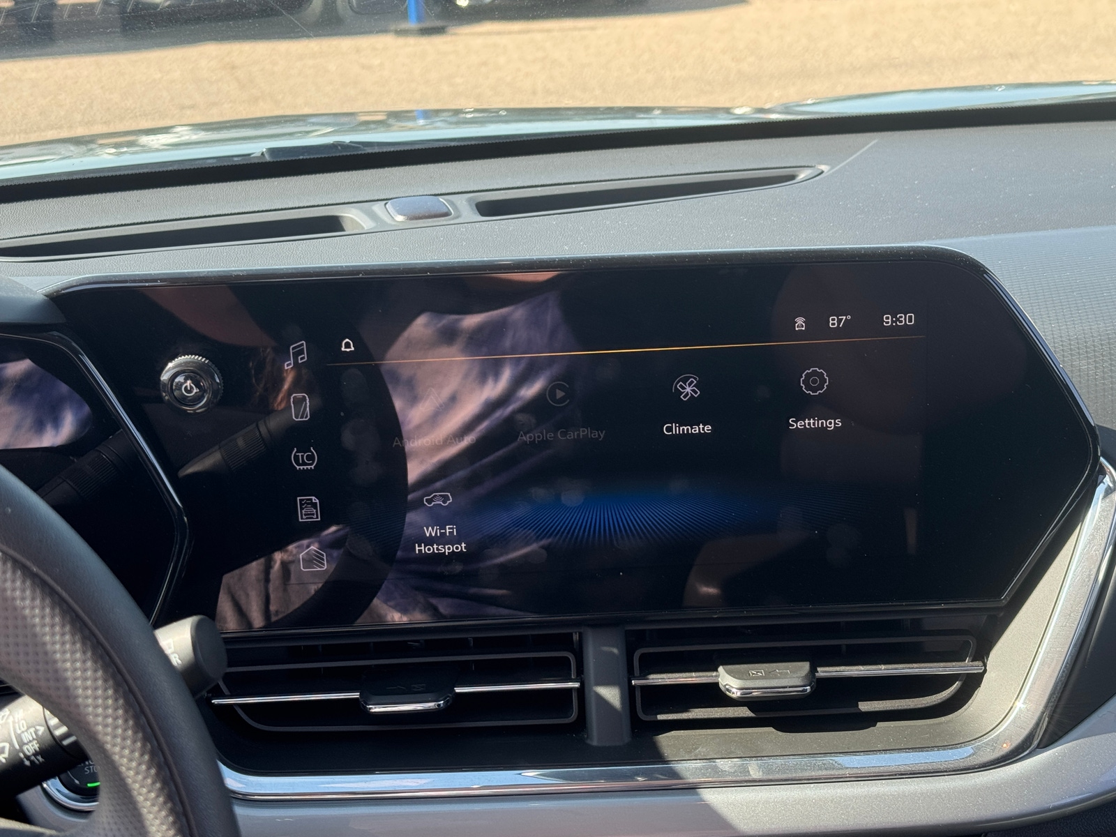 Thumbnail: 2025 Chevrolet Trax - 4