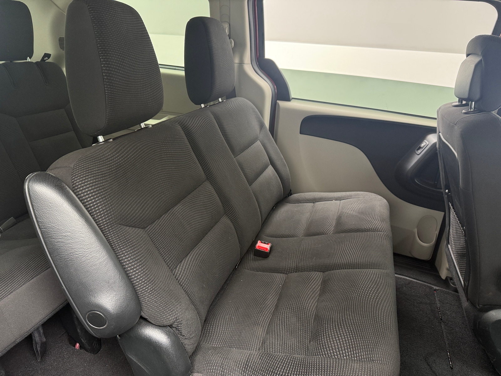 Thumbnail: 2020 Dodge Grand Caravan - 6