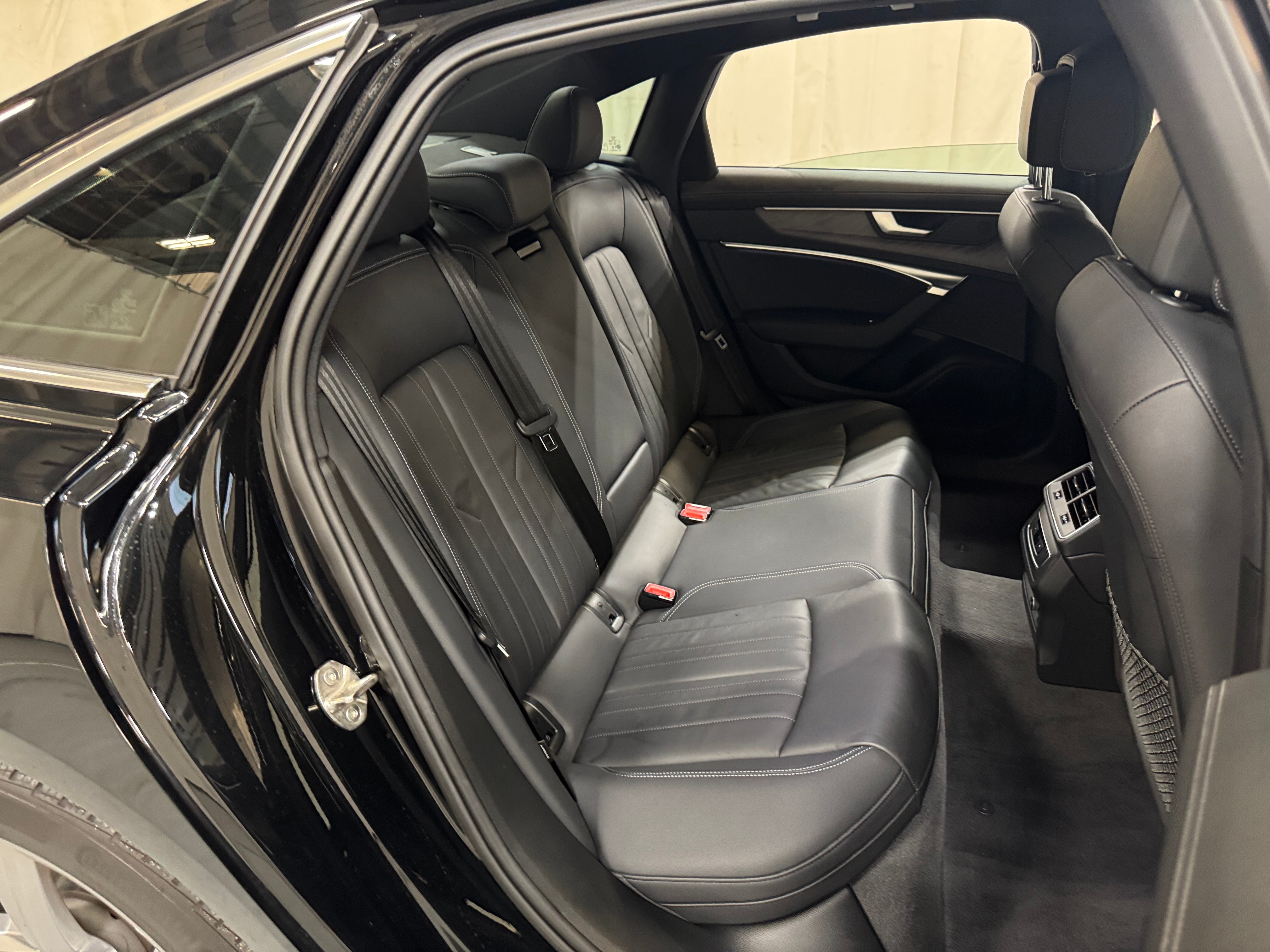 2024 Audi A6 Premium - Photo 6