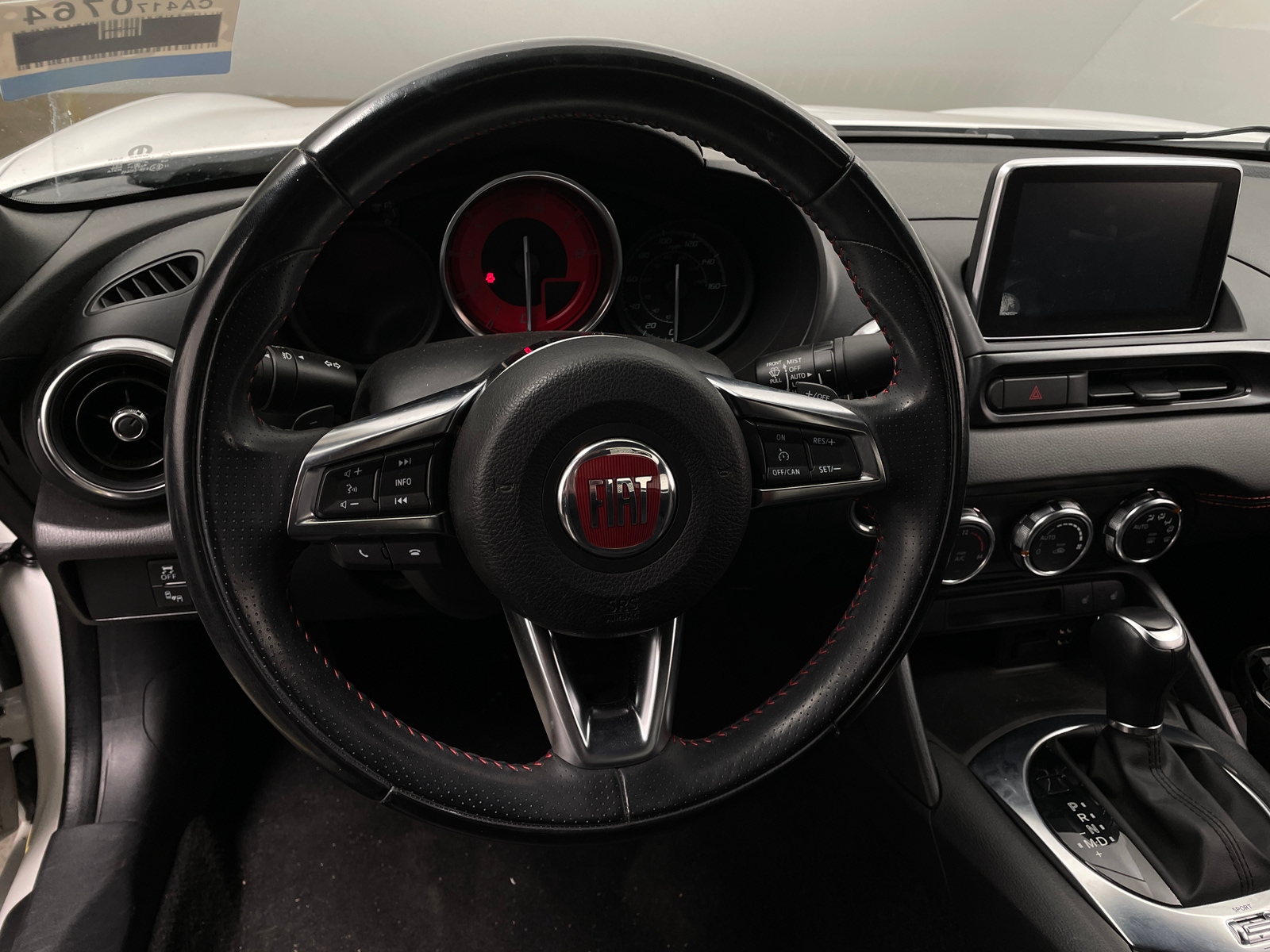 Thumbnail: 2017 Fiat 124 Spider - 4