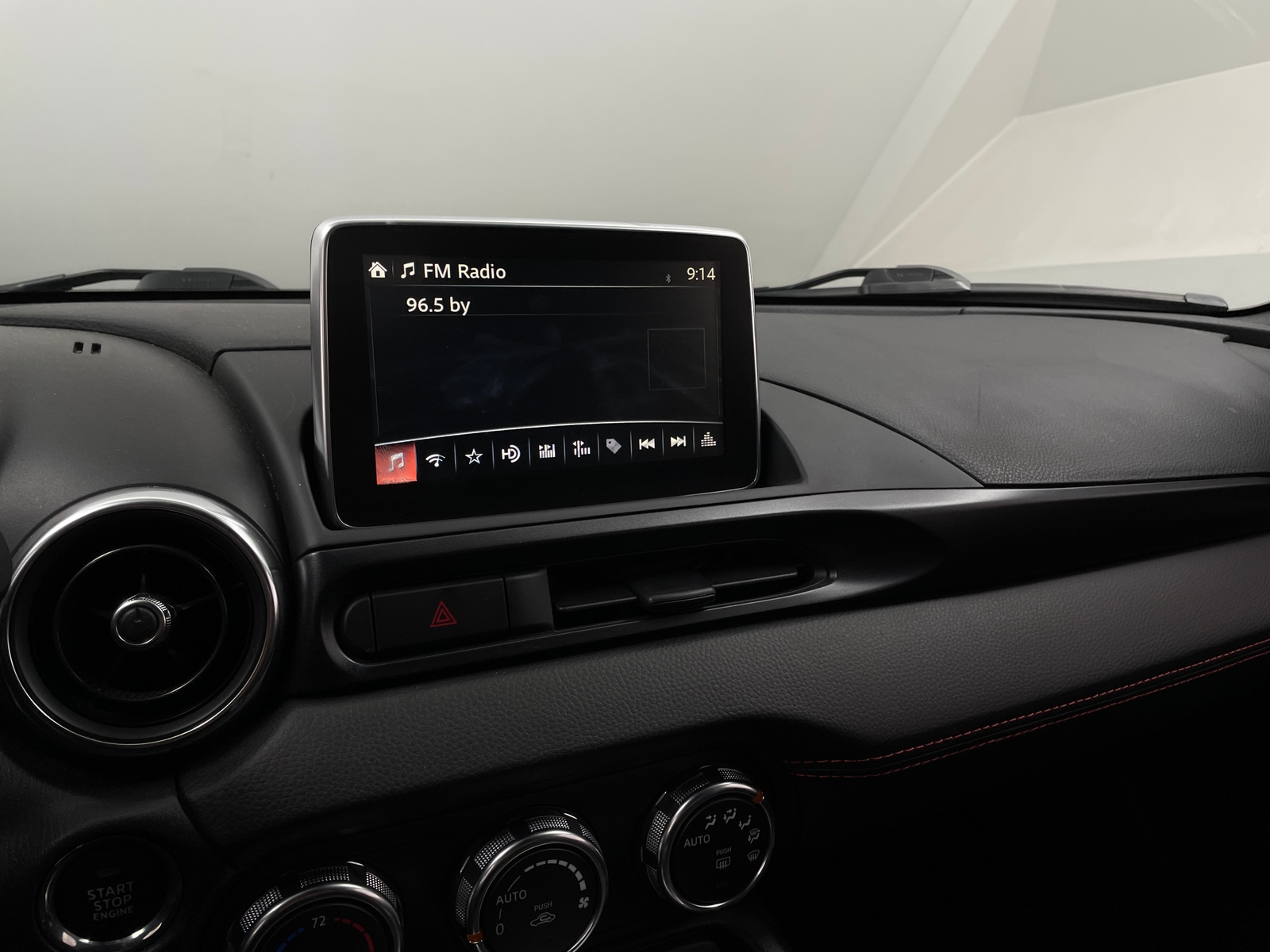 Thumbnail: 2017 Fiat 124 Spider - 3