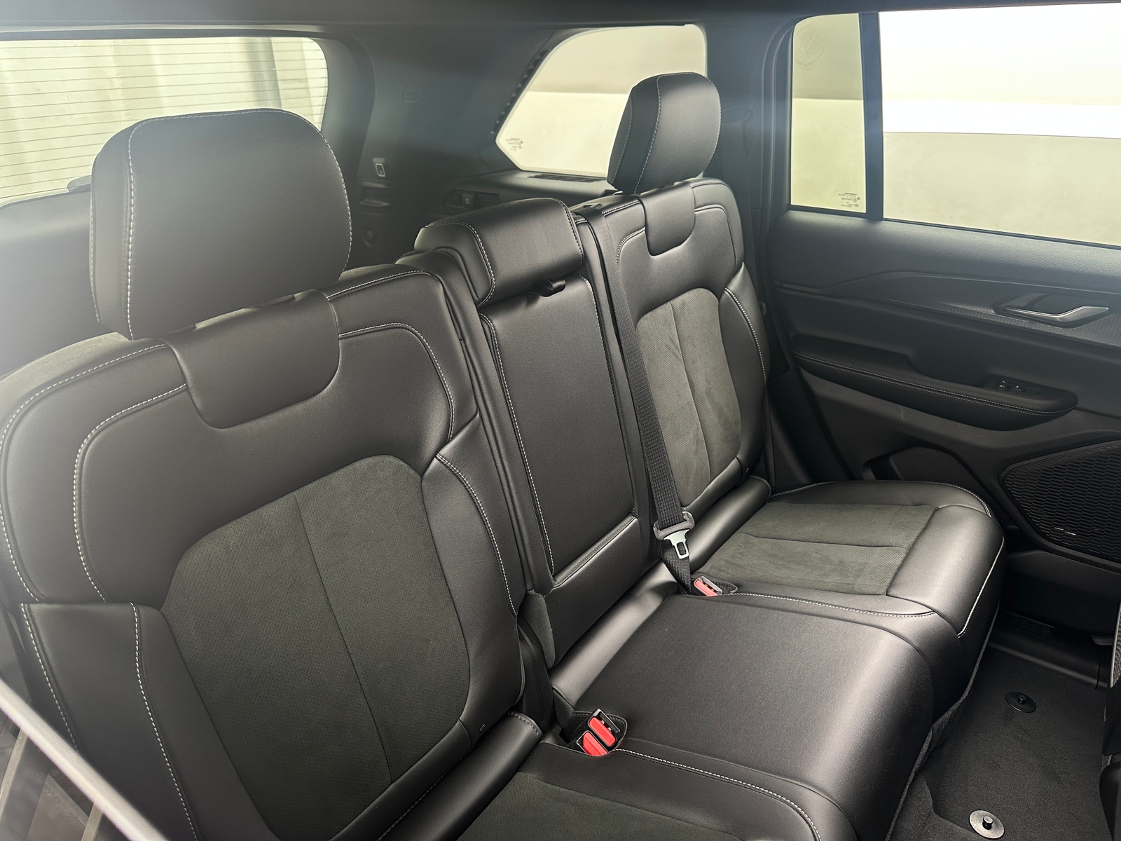 Thumbnail: 2025 Jeep Grand Cherokee - 5