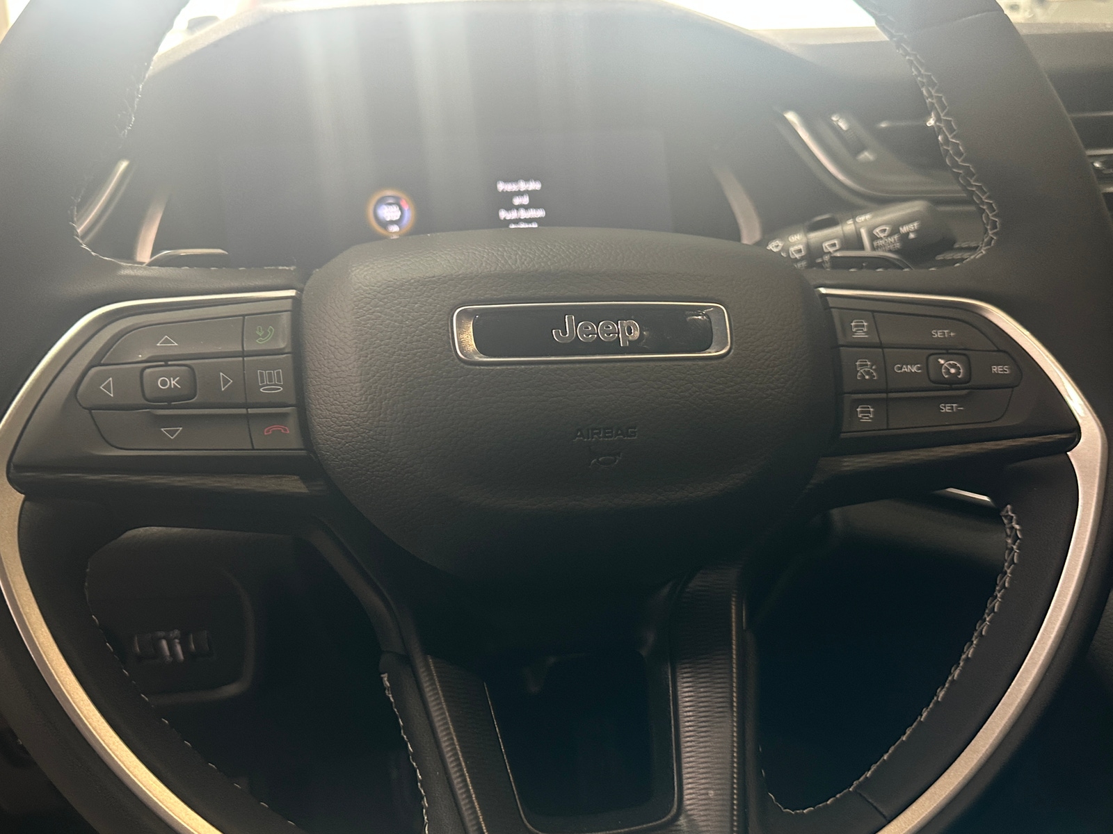 Thumbnail: 2025 Jeep Grand Cherokee - 4