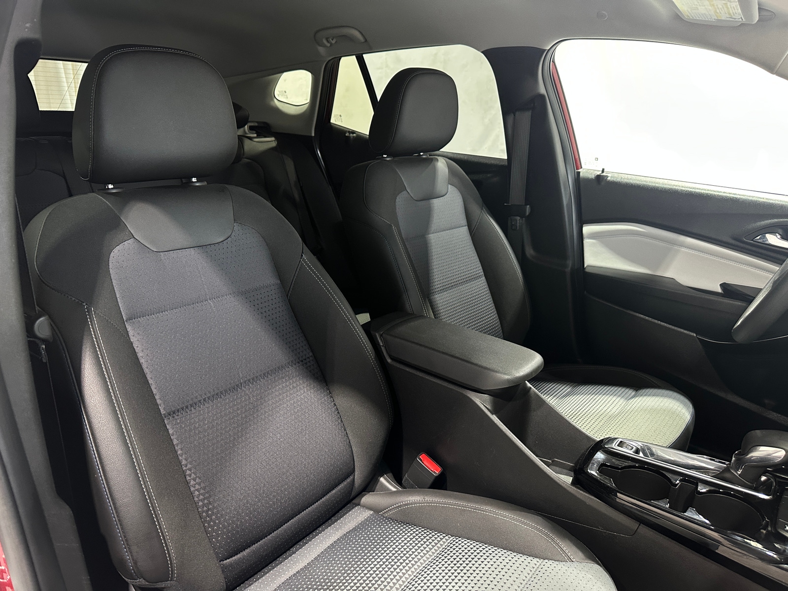 Thumbnail: 2025 Chevrolet Trax - 2