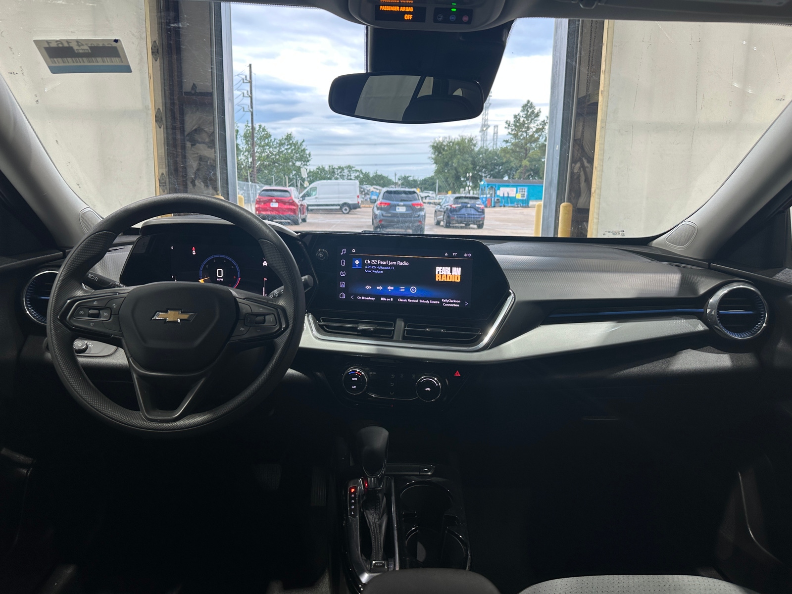 Thumbnail: 2025 Chevrolet Trax - 3