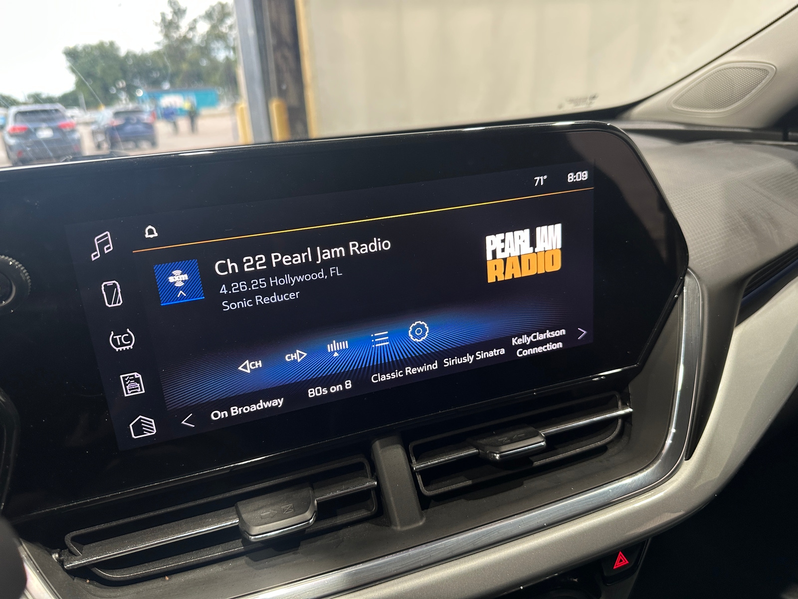 Thumbnail: 2025 Chevrolet Trax - 4