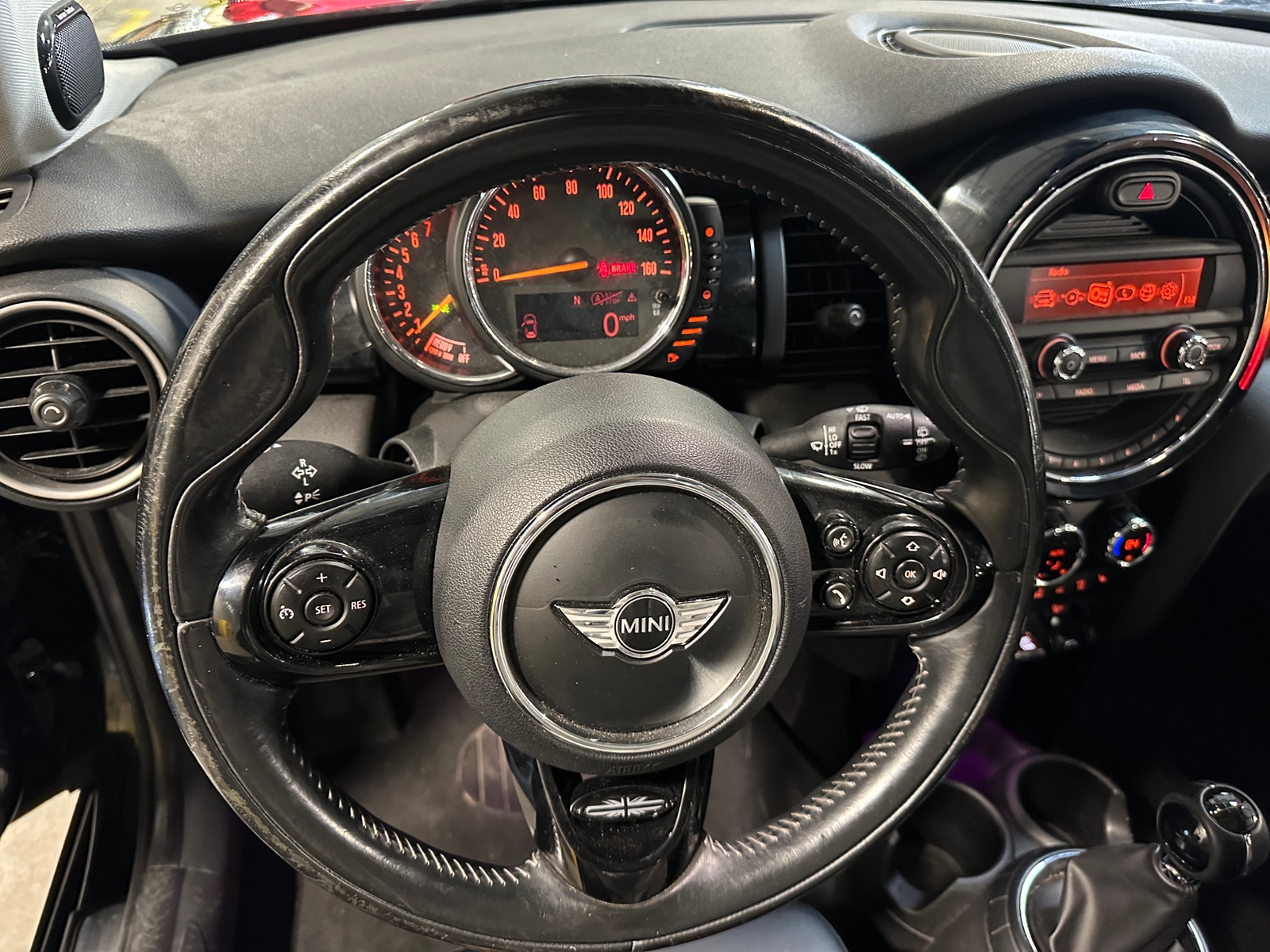 Thumbnail: 2015 MINI Cooper Hardtop - 4