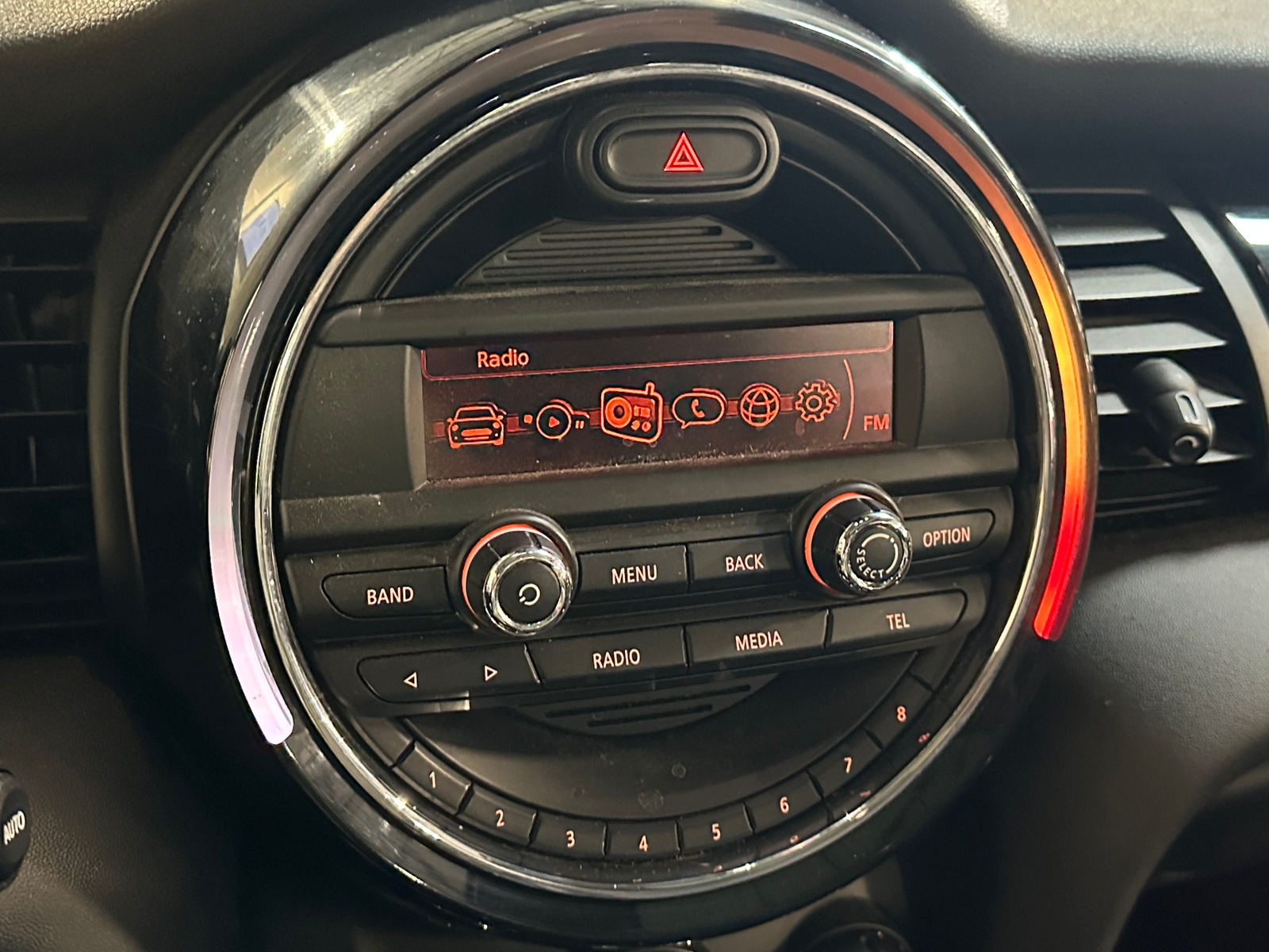 Thumbnail: 2015 MINI Cooper Hardtop - 3