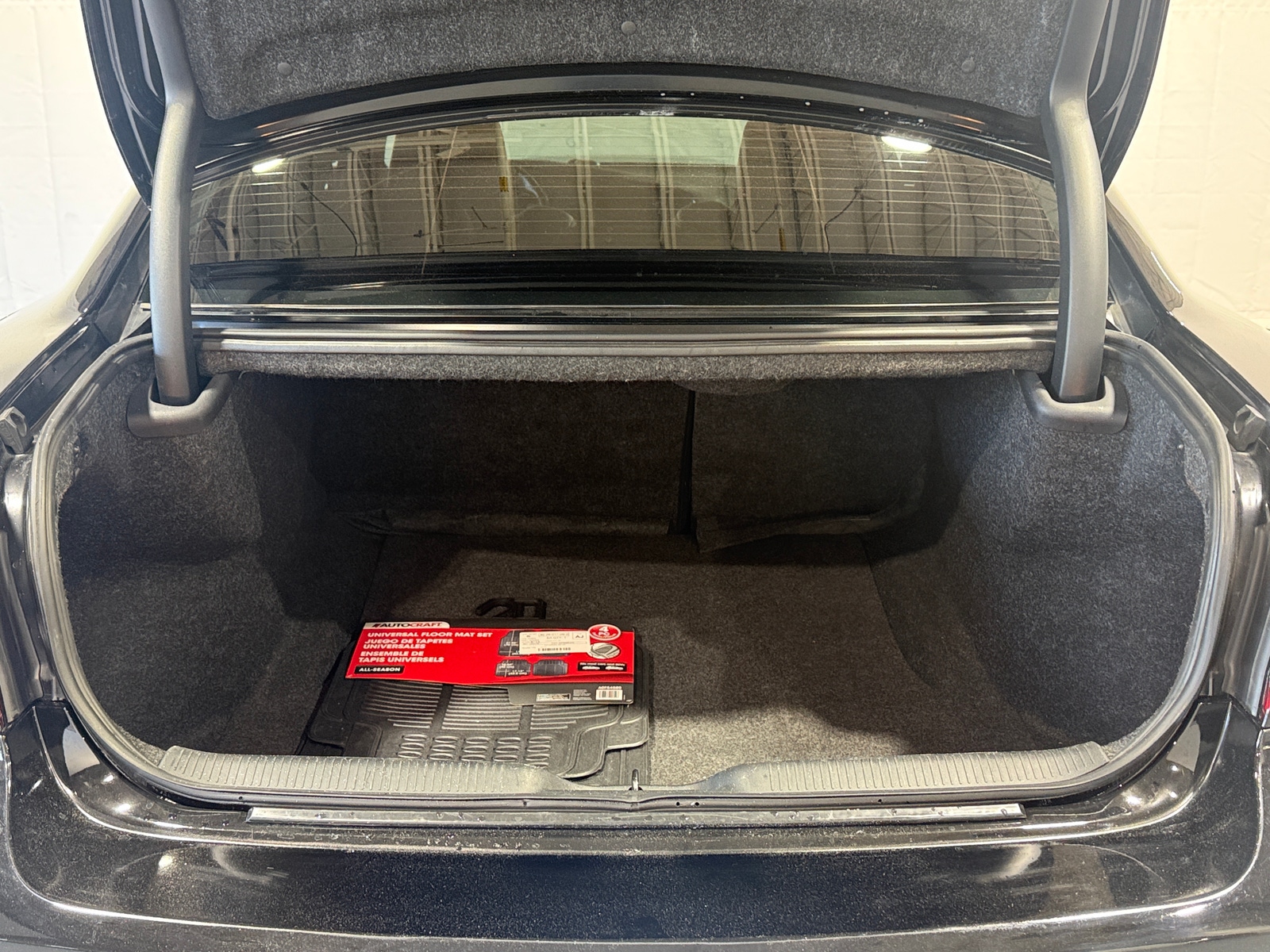 Thumbnail: 2018 Dodge Charger - 6