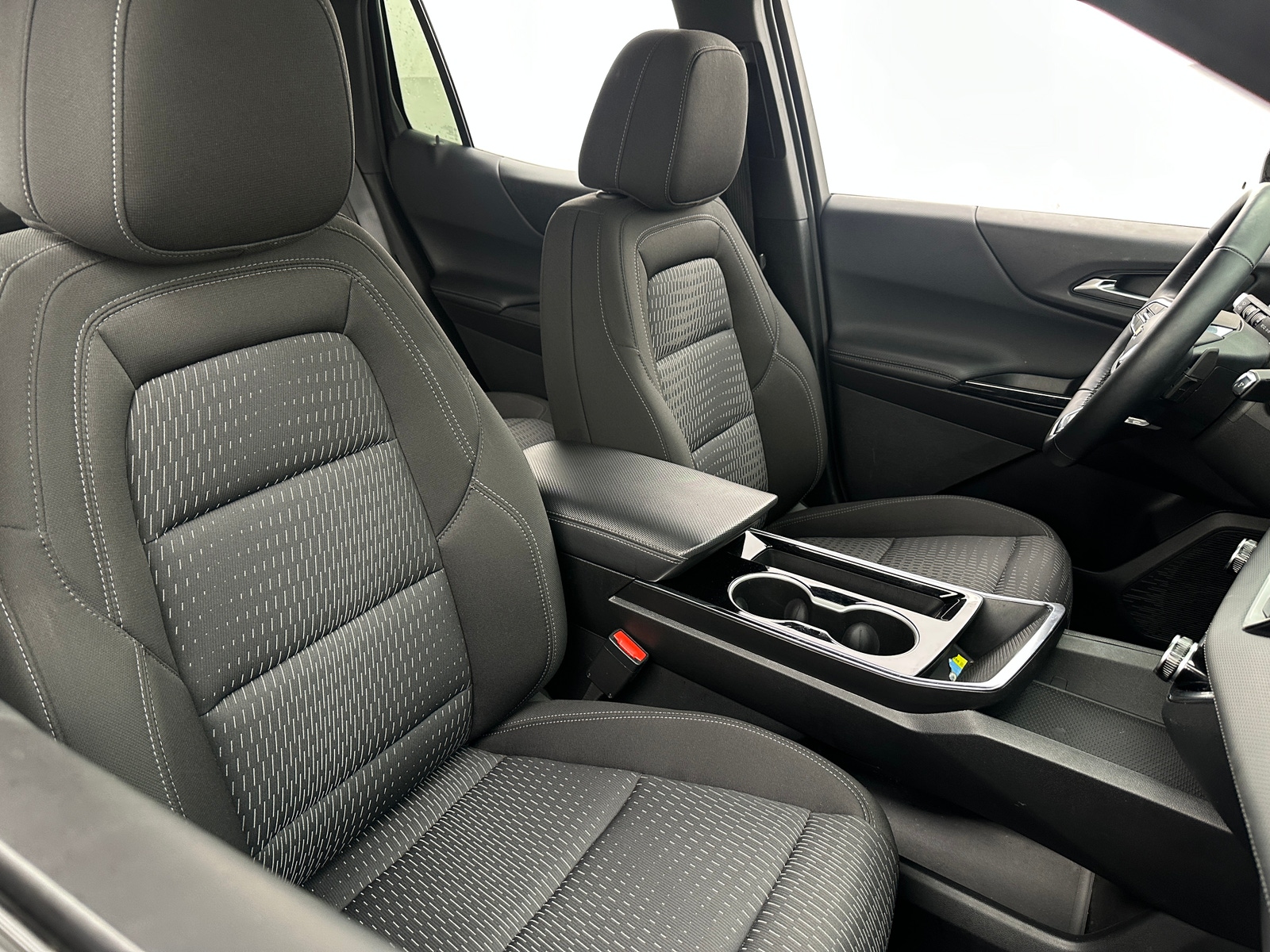 Thumbnail: 2025 Chevrolet Equinox - 2