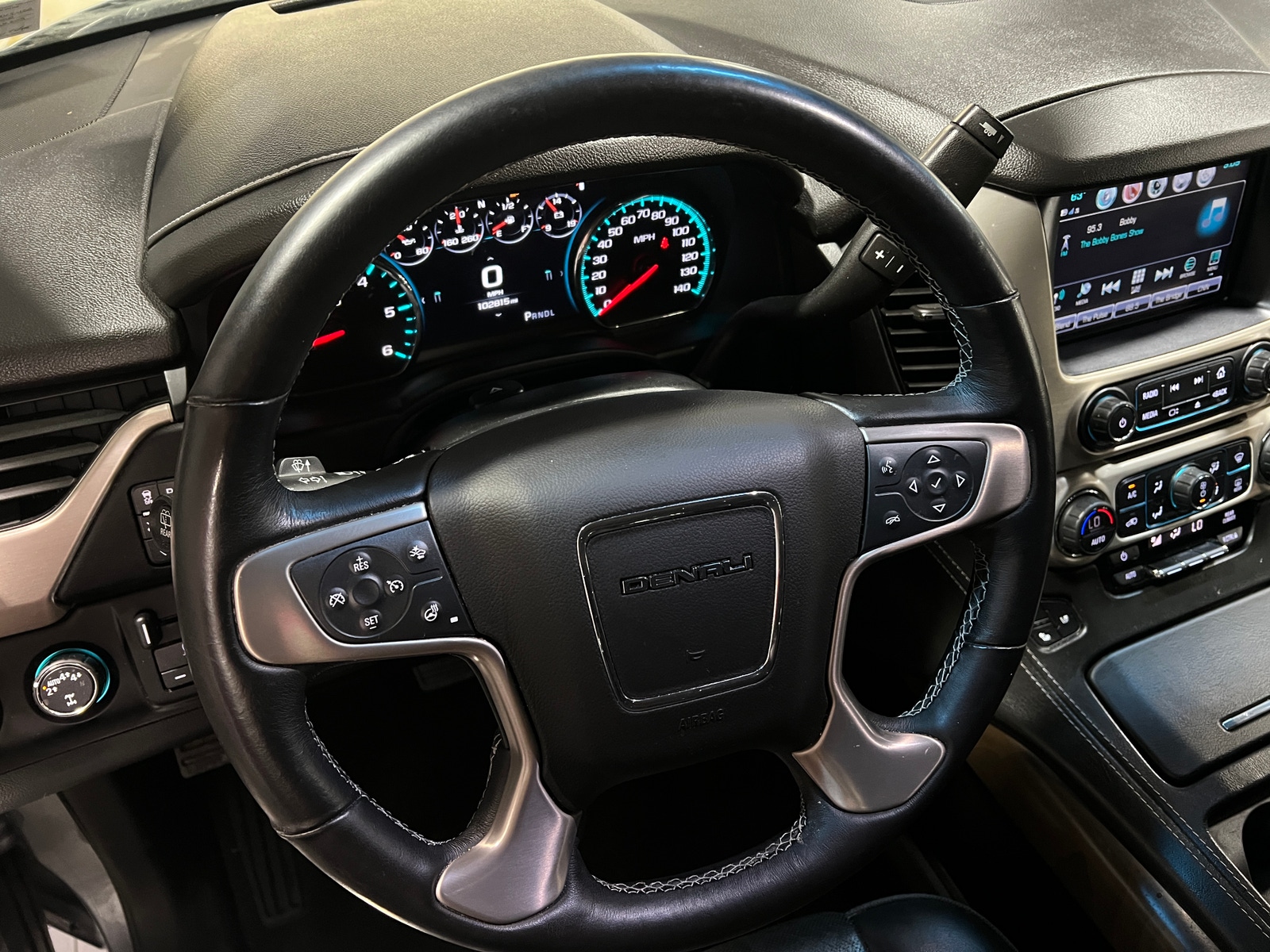 Thumbnail: 2018 GMC Yukon XL - 4