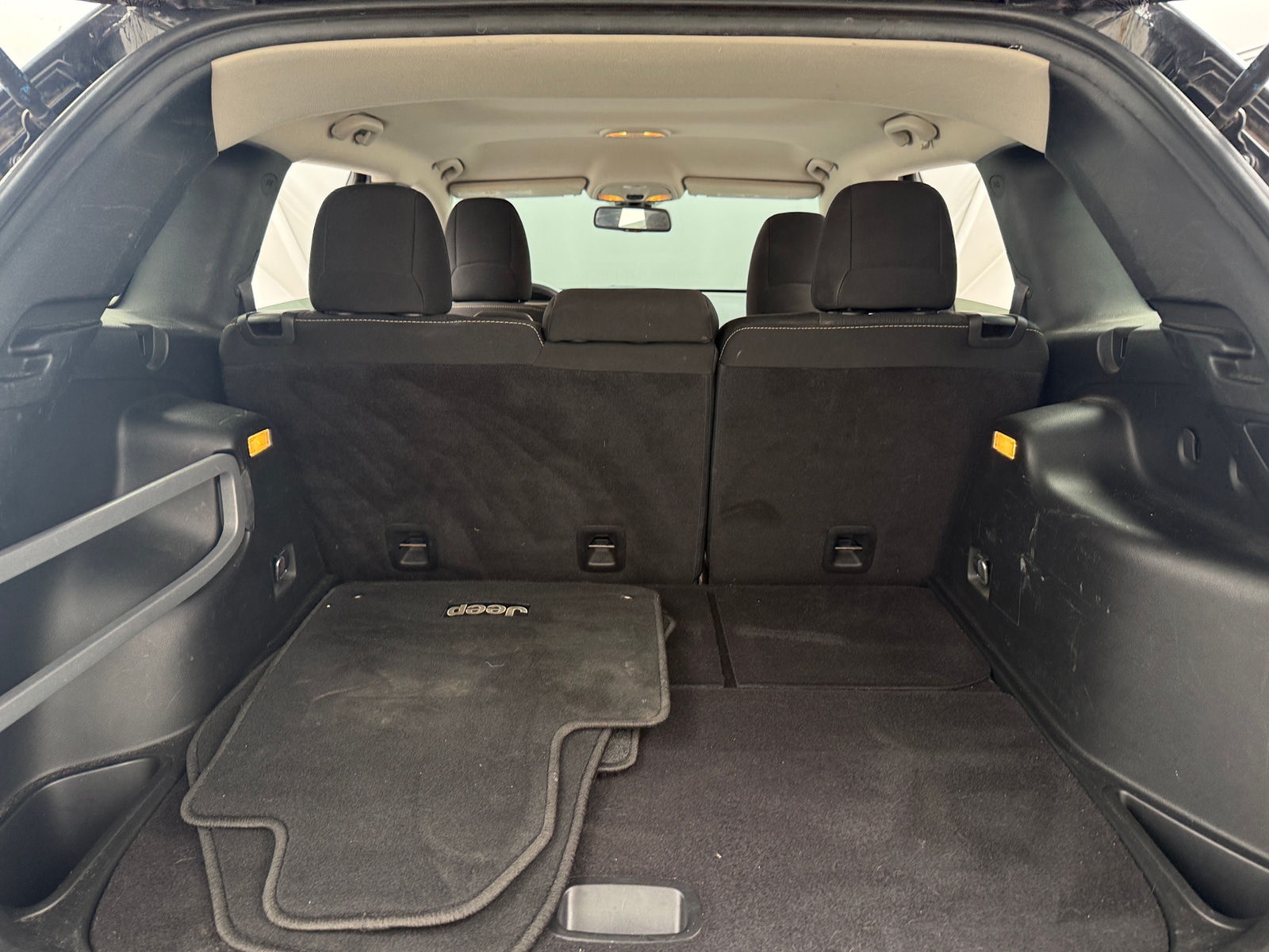 Thumbnail: 2016 Jeep Cherokee - 7