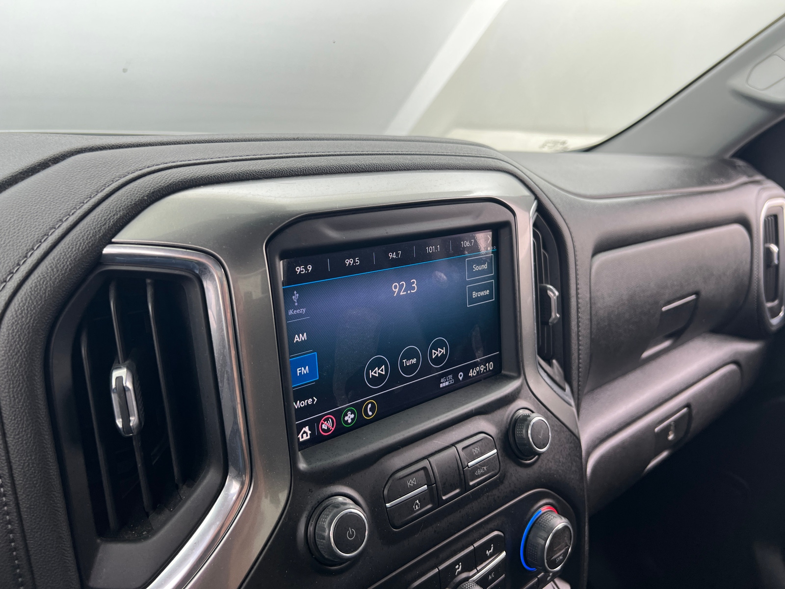 Thumbnail: 2019 Chevrolet Silverado 1500 - 4