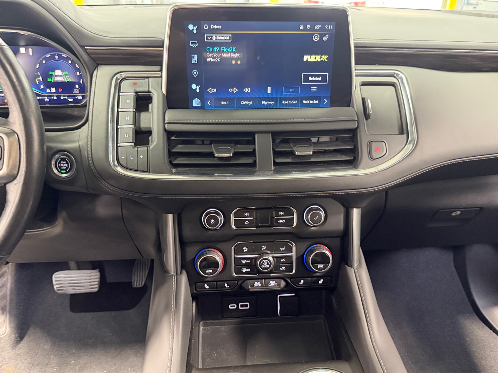 Thumbnail: 2023 Chevrolet Tahoe - 3
