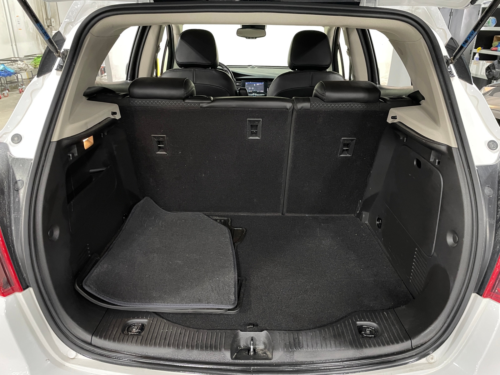 Thumbnail: 2022 Buick Encore - 6