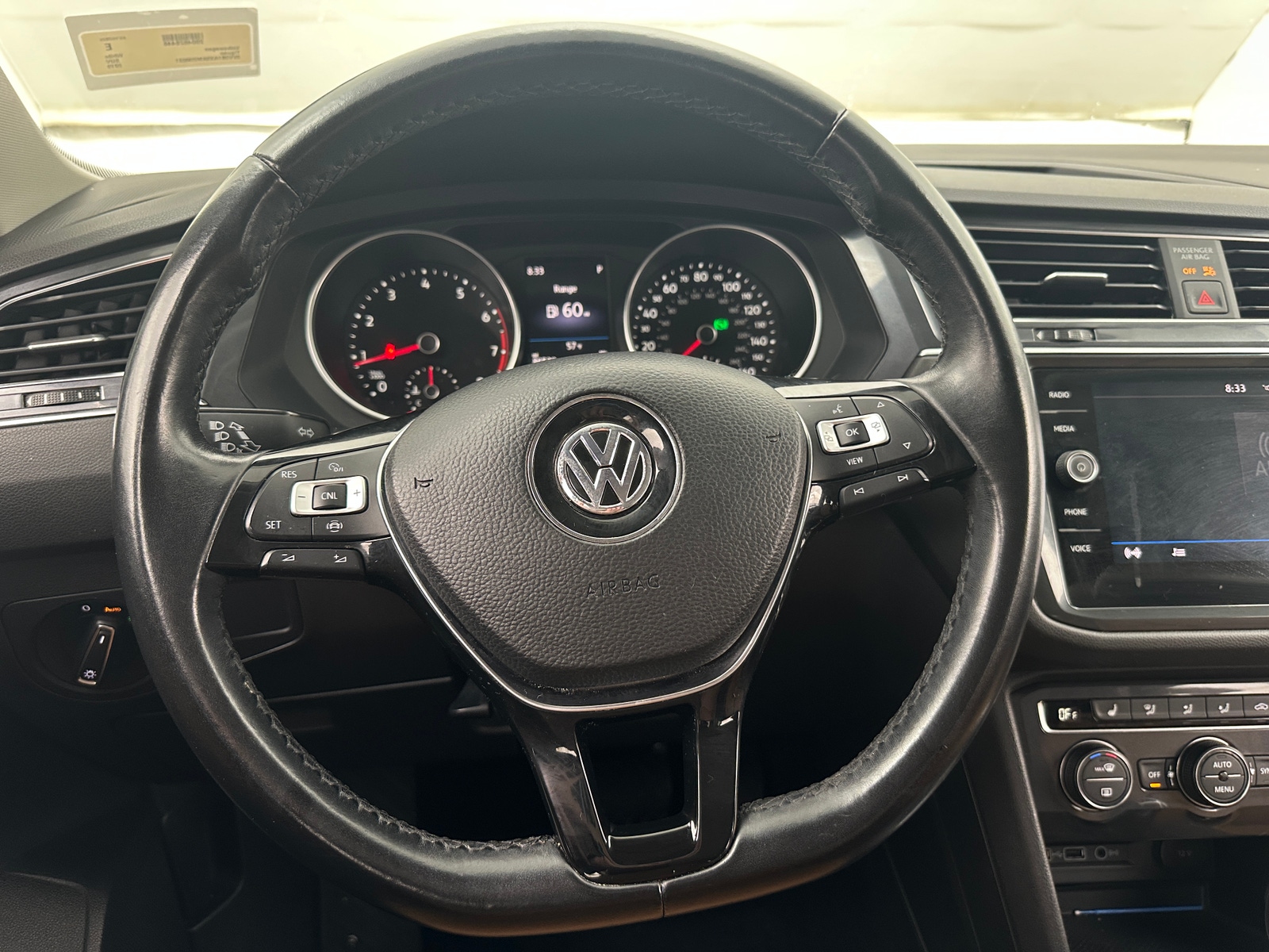 Thumbnail: 2019 Volkswagen Tiguan - 4